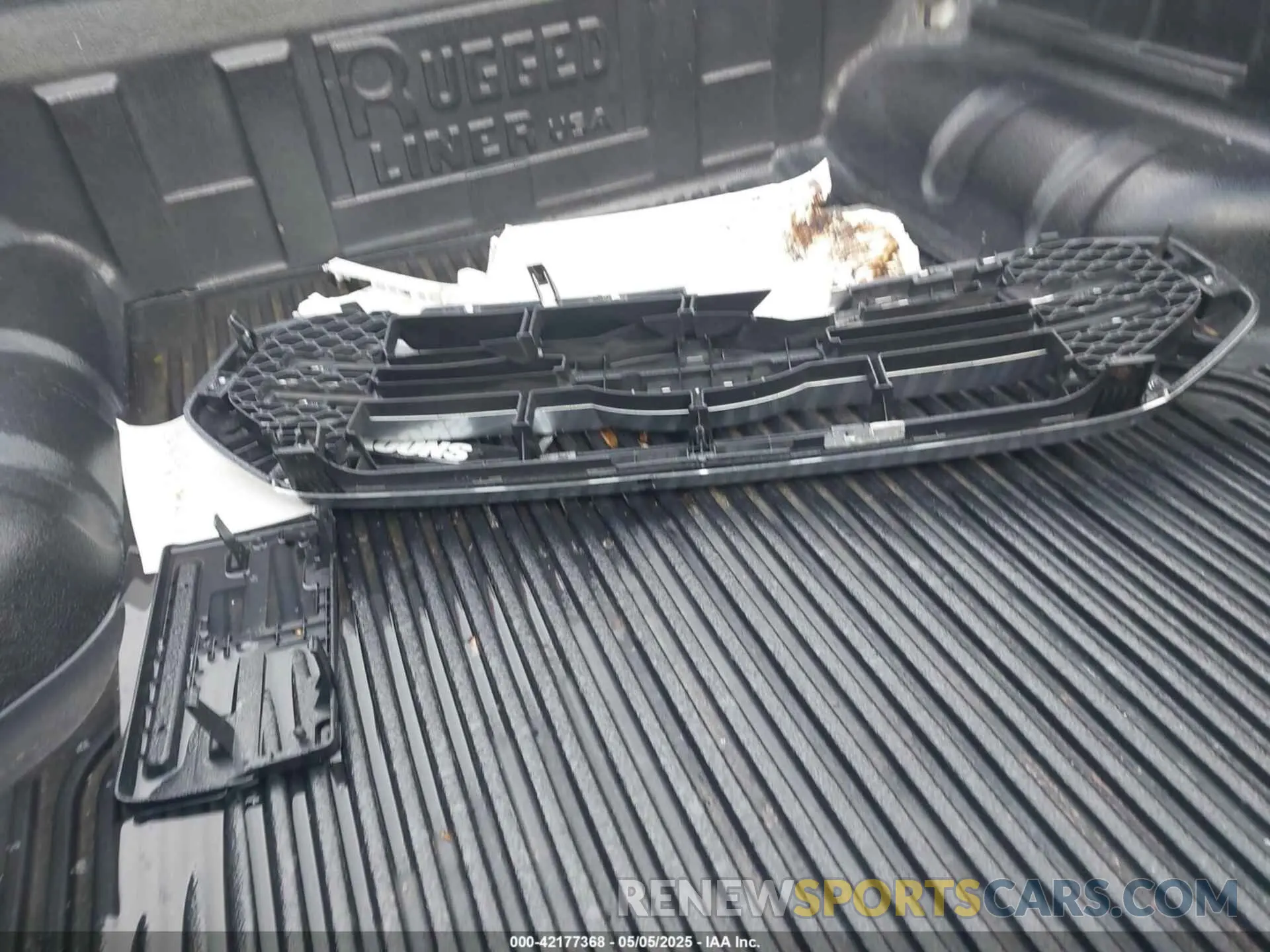12 Photograph of a damaged car 1FTER4FHOLLA26021 FORD RANGER 2020