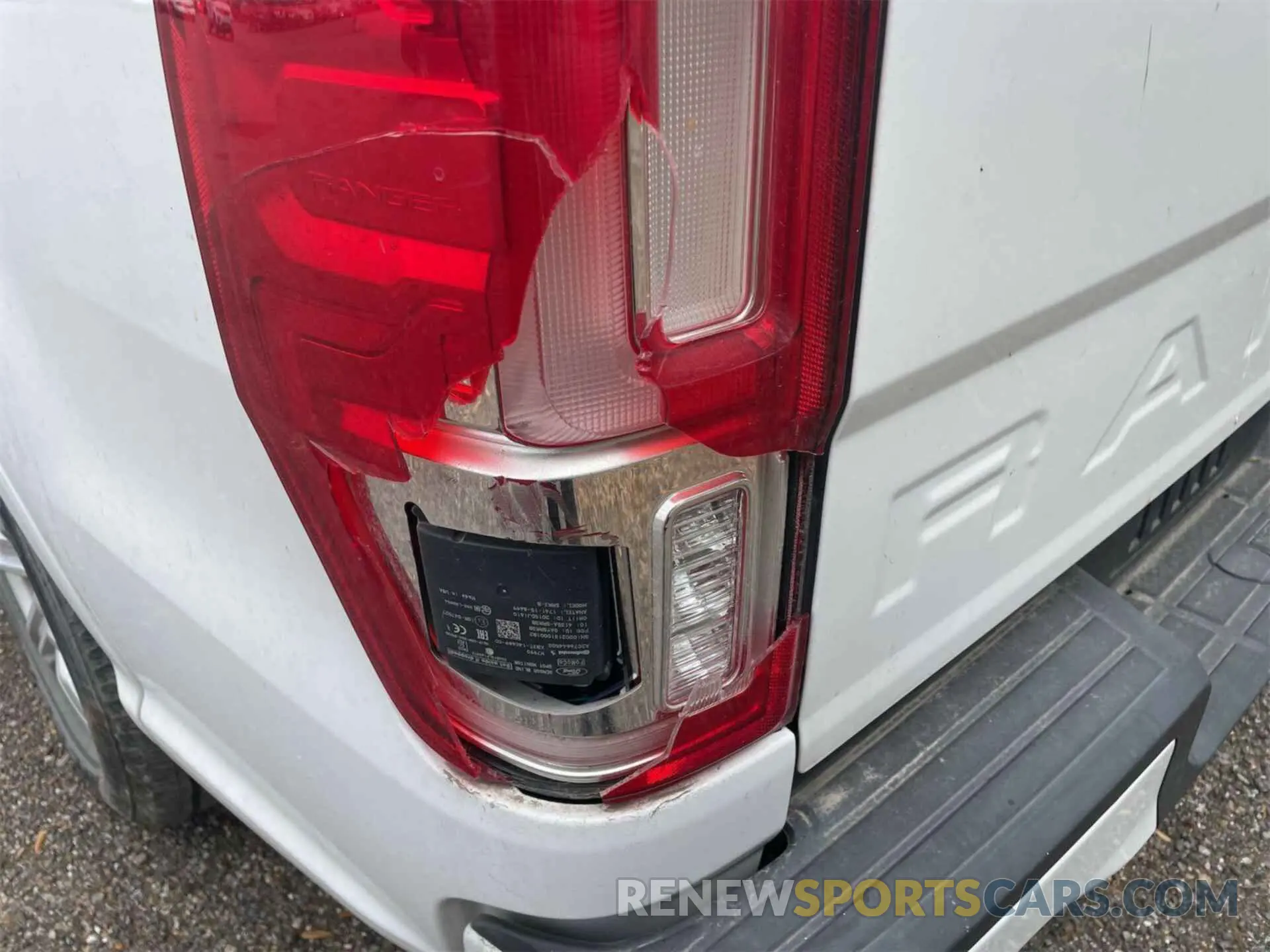 21 Photograph of a damaged car 1FTER1EH2MLD41873 FORD RANGER 2021