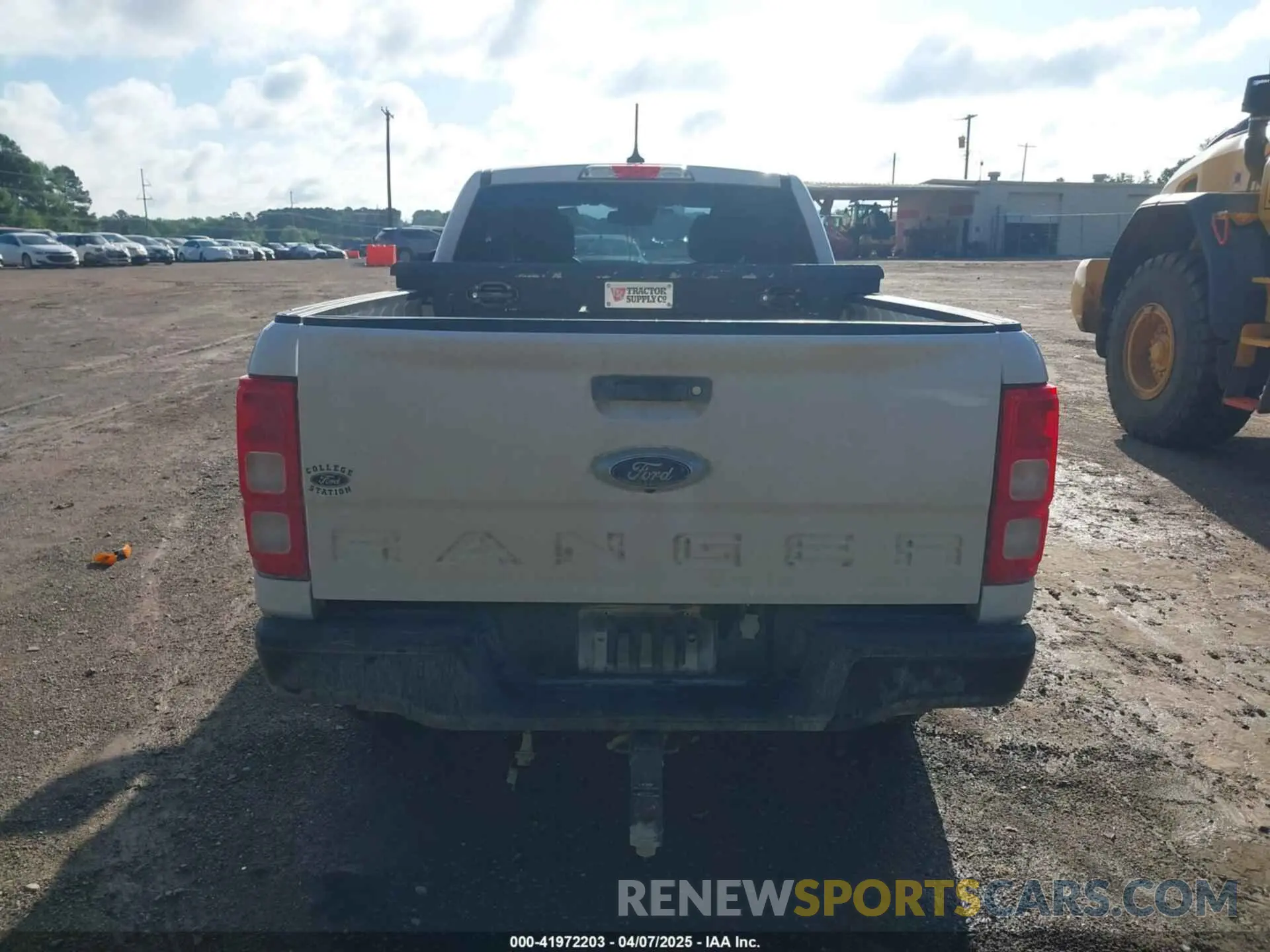 17 Photograph of a damaged car 1FTER1EH3MLD17114 FORD RANGER 2021
