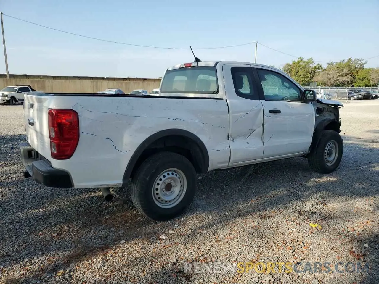 3 Photograph of a damaged car 1FTER1EH5MLD33752 FORD RANGER 2021