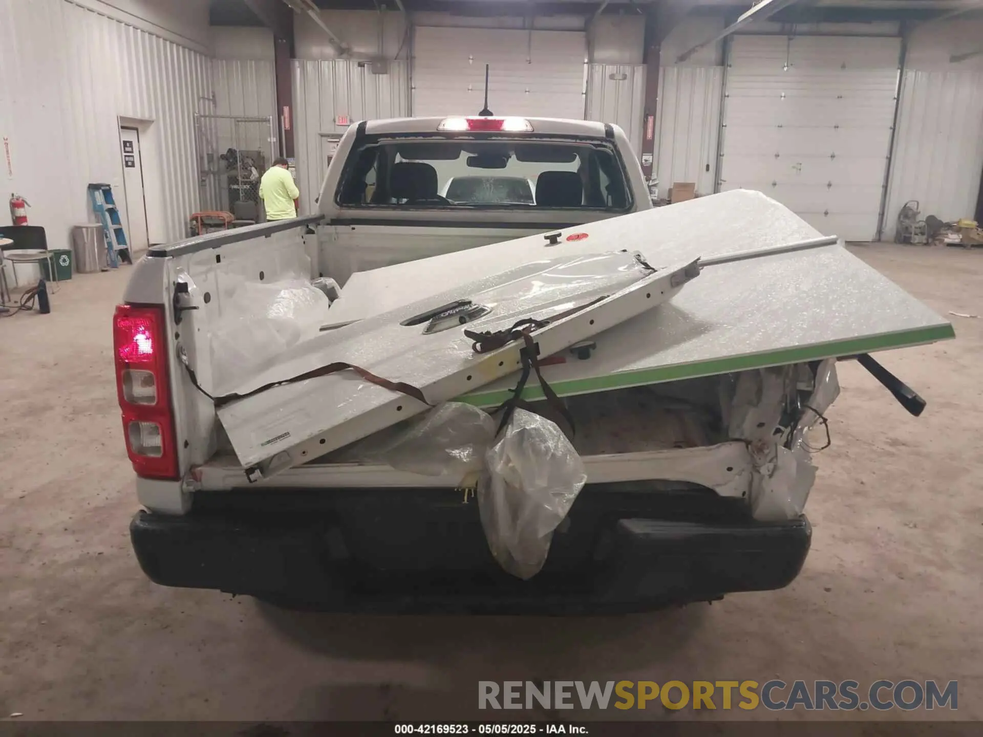 16 Photograph of a damaged car 1FTER1EH9MLD52952 FORD RANGER 2021