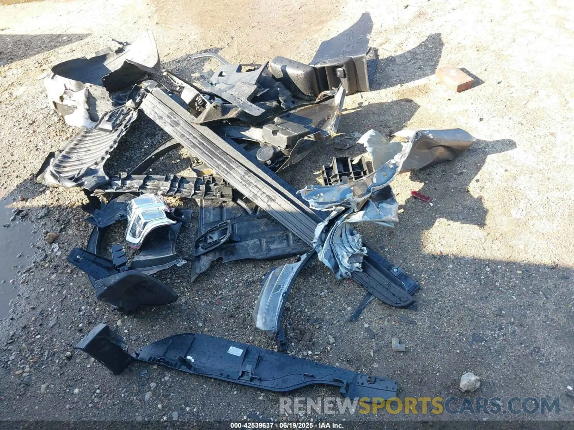 12 Photograph of a damaged car 1FTER1FH3MLD19721 FORD RANGER 2021