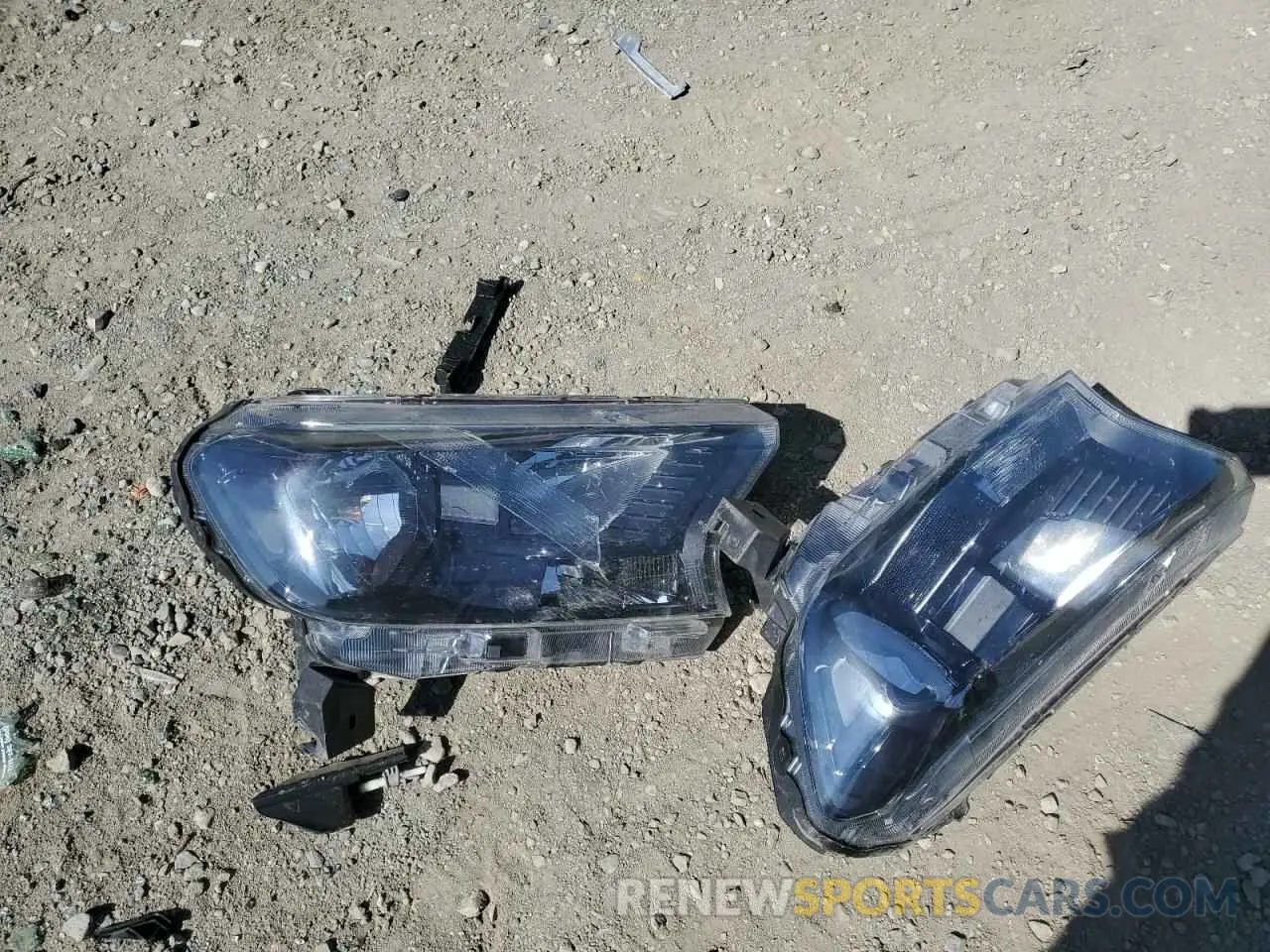 12 Photograph of a damaged car 1FTER1FHXMLD03953 FORD RANGER 2021