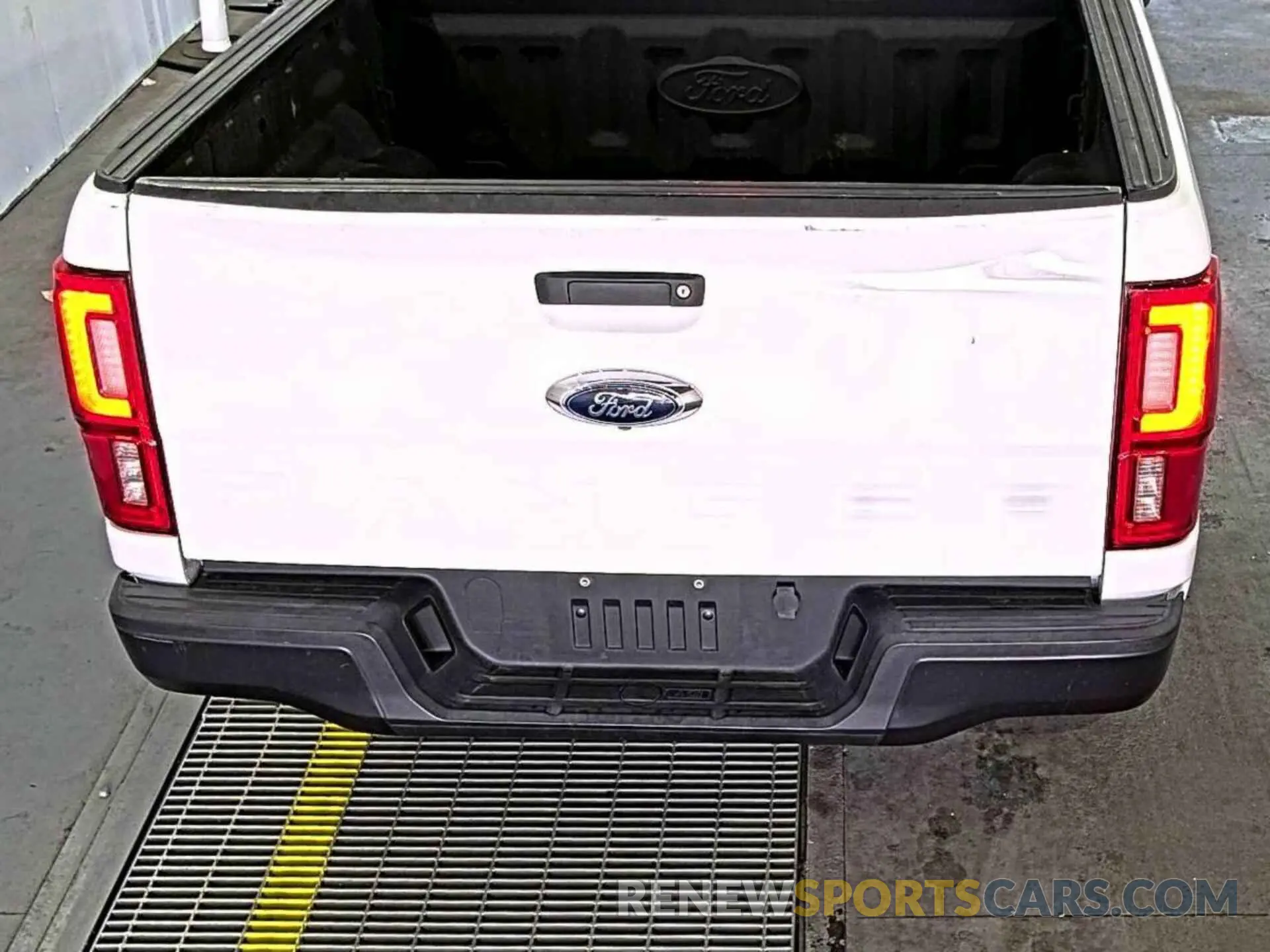 16 Photograph of a damaged car 1FTER4EH0MLD72959 FORD RANGER 2021