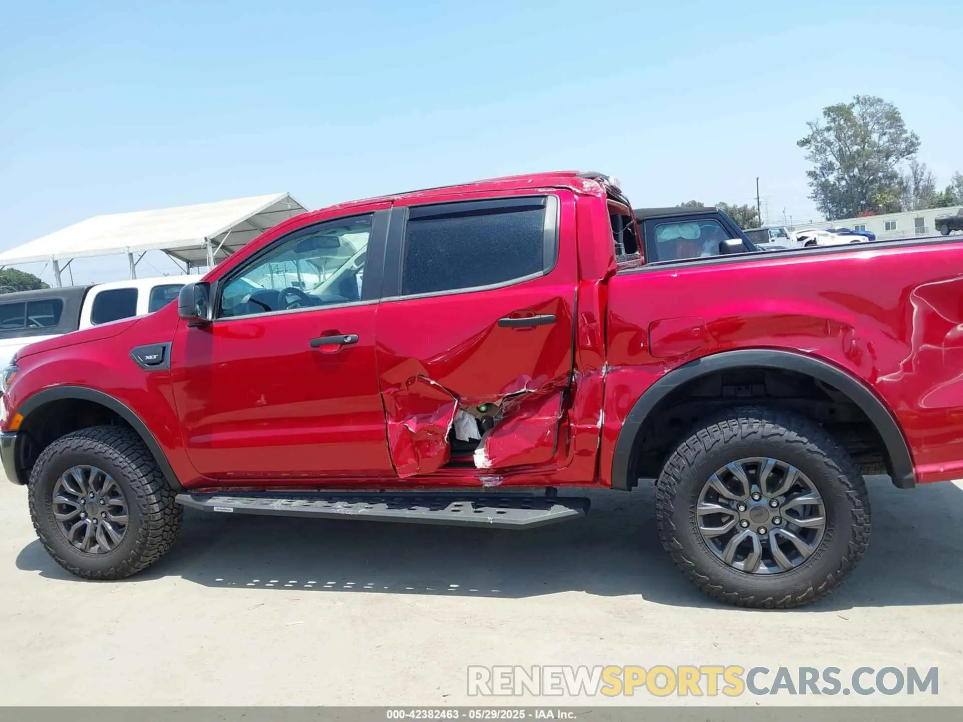14 Photograph of a damaged car 1FTER4EH4MLD03191 FORD RANGER 2021