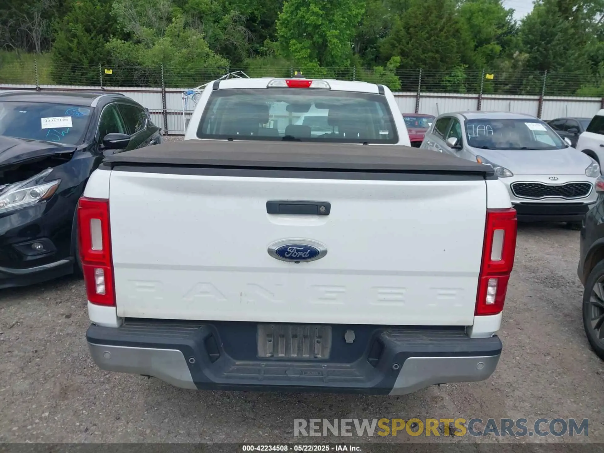 16 Photograph of a damaged car 1FTER4EH6MLE04944 FORD RANGER 2021