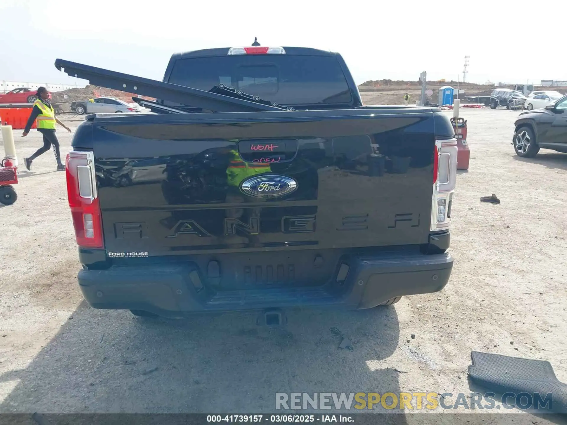 17 Photograph of a damaged car 1FTER4EH0NLD41034 FORD RANGER 2022