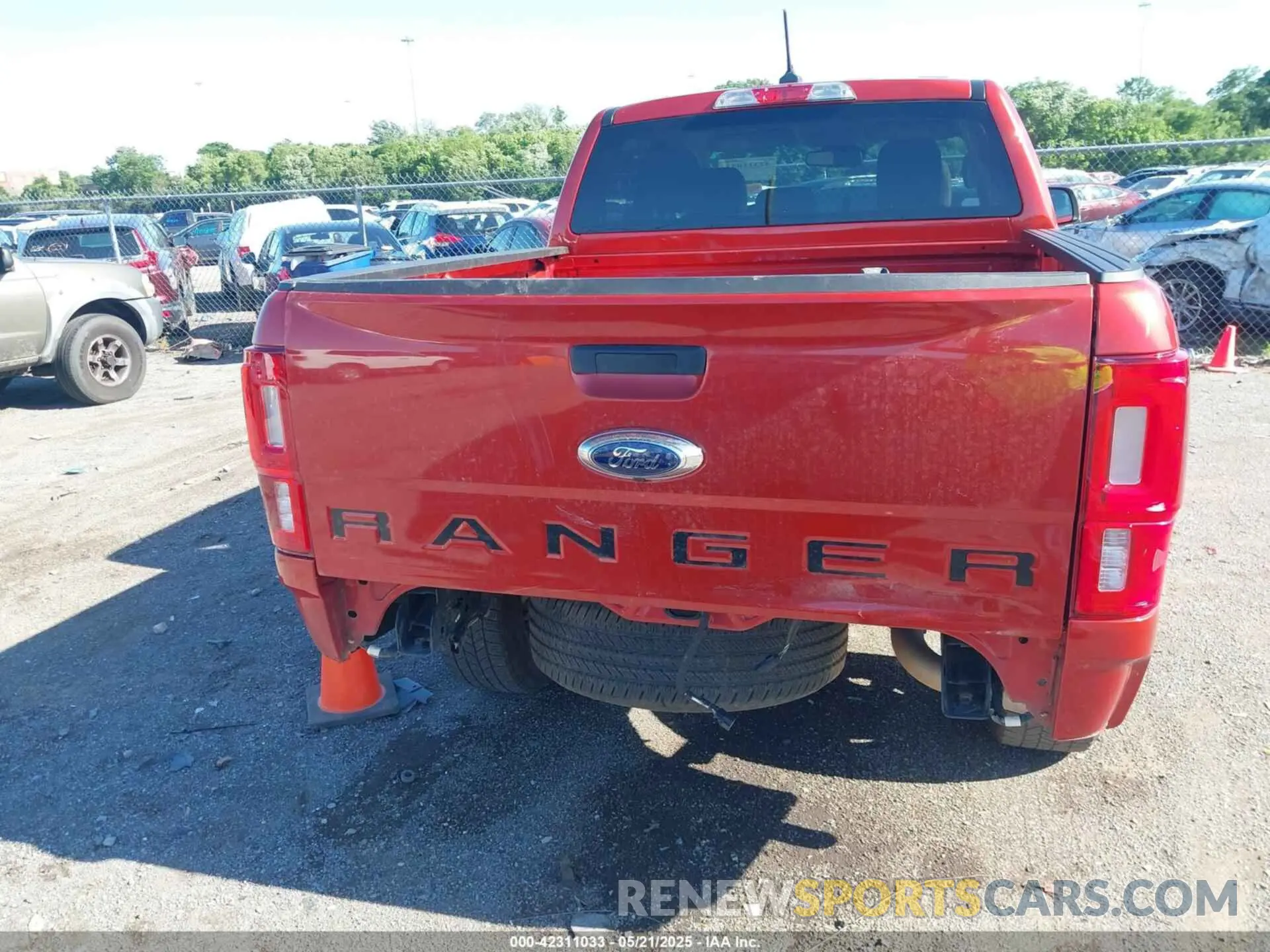 17 Photograph of a damaged car 1FTER4FH8NLD27669 FORD RANGER 2022