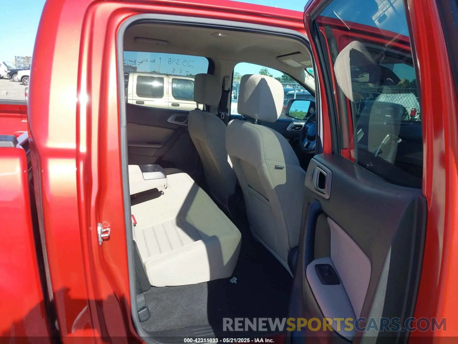 8 Photograph of a damaged car 1FTER4FH8NLD27669 FORD RANGER 2022