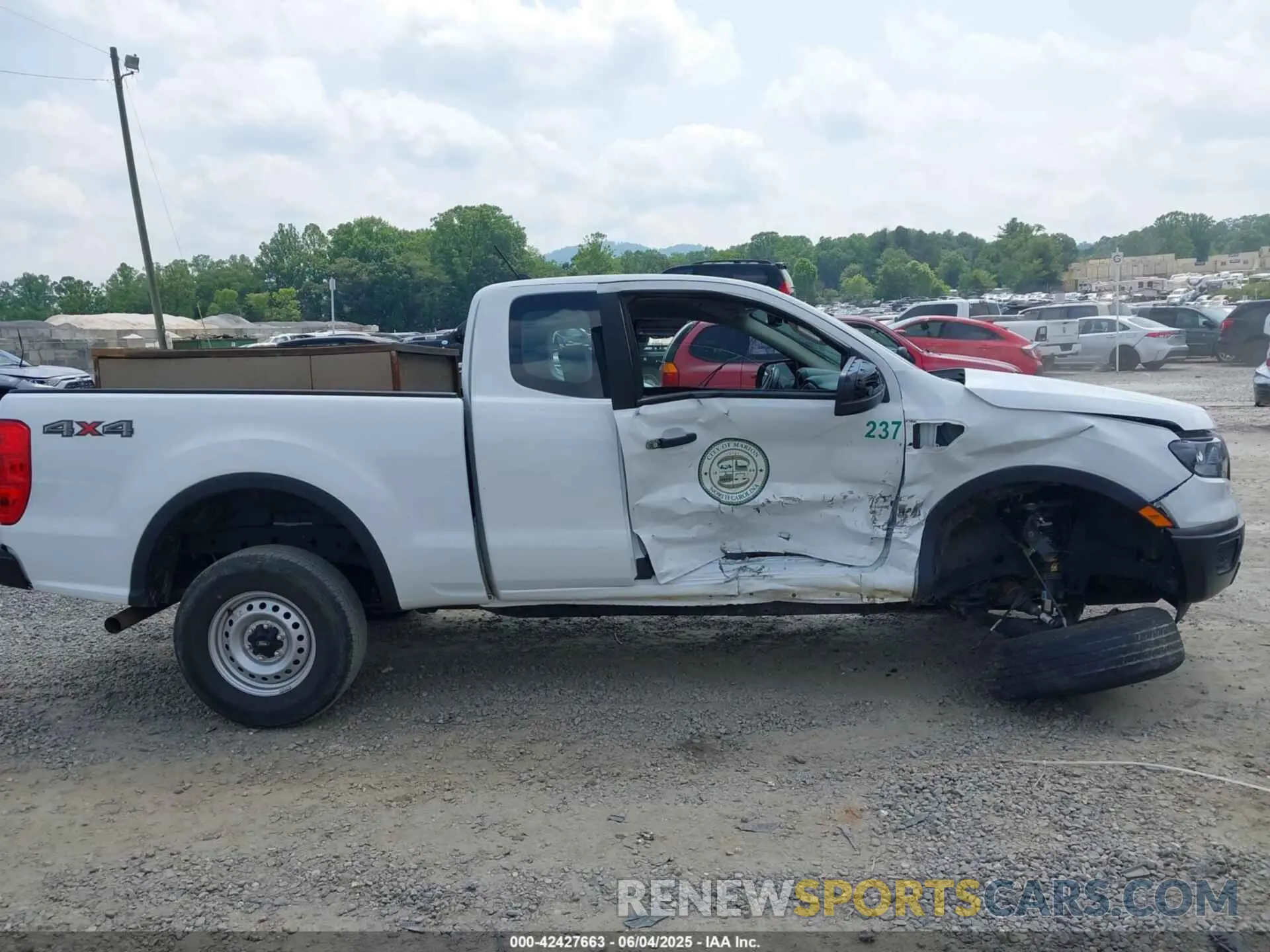 13 Photograph of a damaged car 1FTER1FH9PLE00419 FORD RANGER 2023
