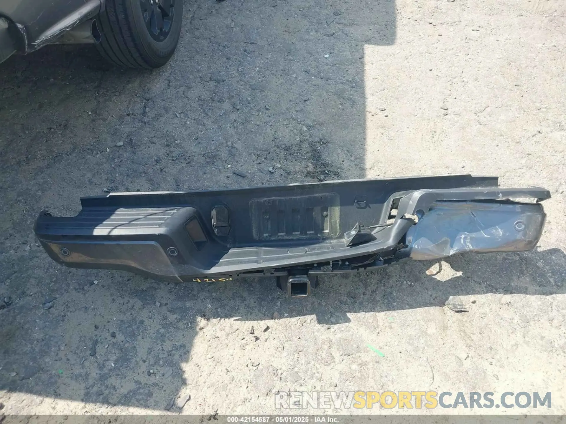 12 Photograph of a damaged car 1FTER4EH5PLE07502 FORD RANGER 2023