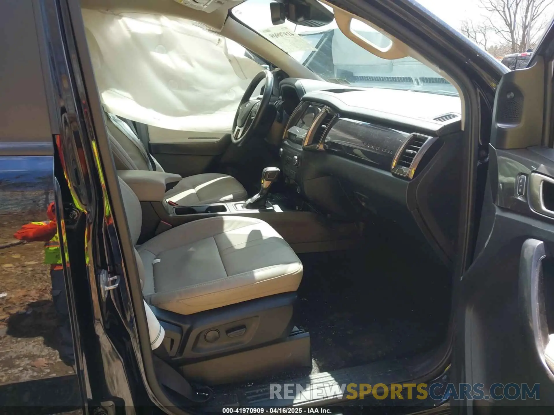 5 Photograph of a damaged car 1FTER4FH4PLE13872 FORD RANGER 2023