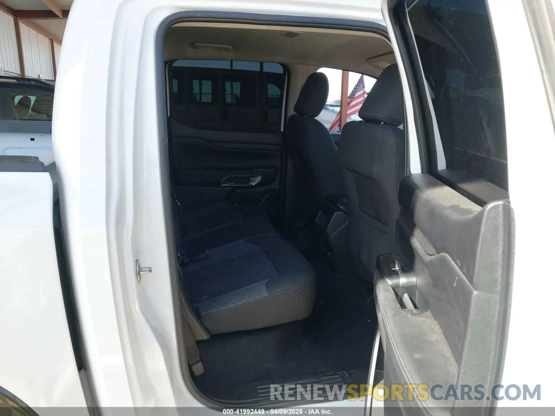 8 Photograph of a damaged car 1FTER4GHXRLE52080 FORD RANGER 2024