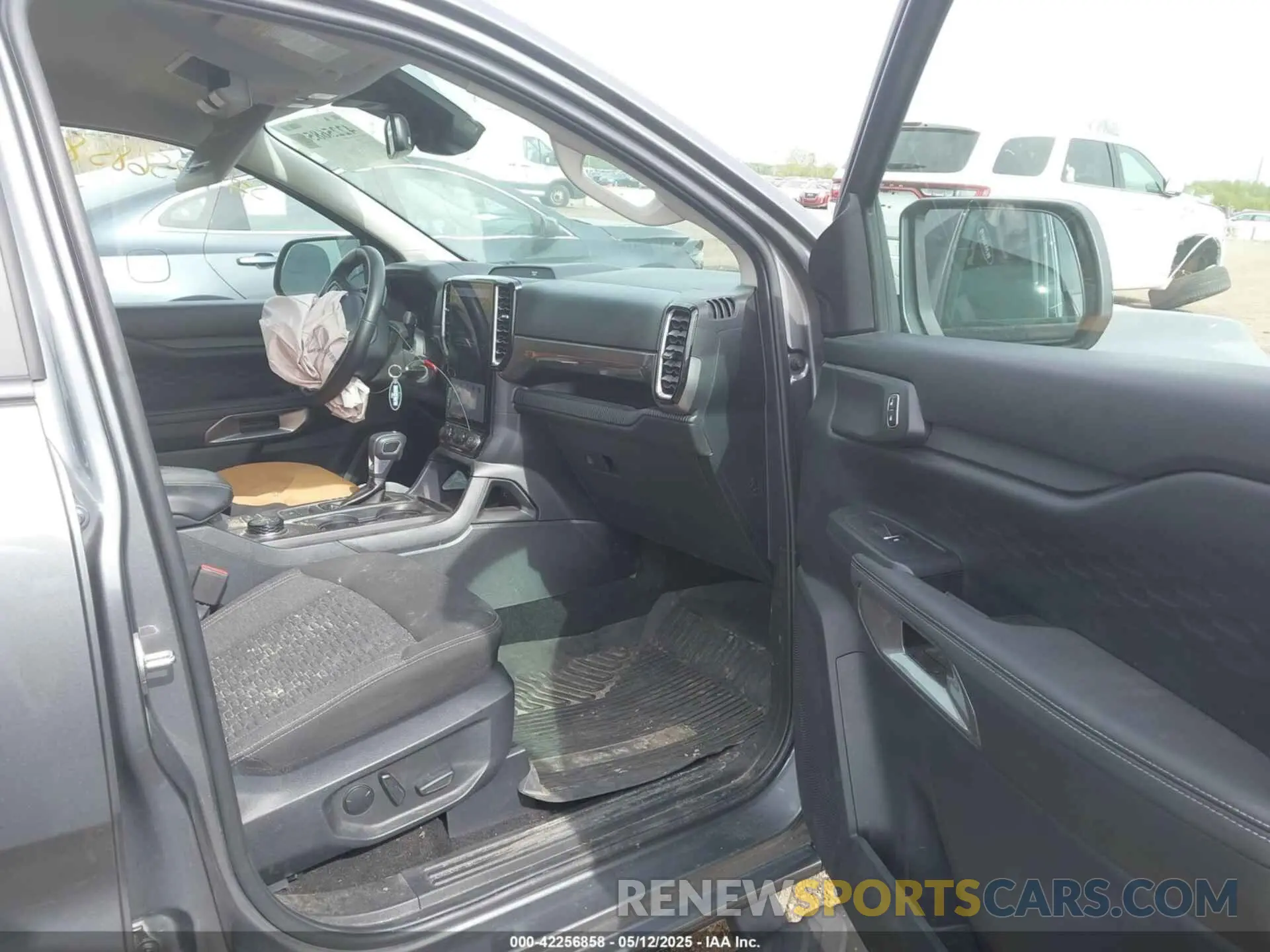 5 Photograph of a damaged car 1FTER4HH6RLE34724 FORD RANGER 2024