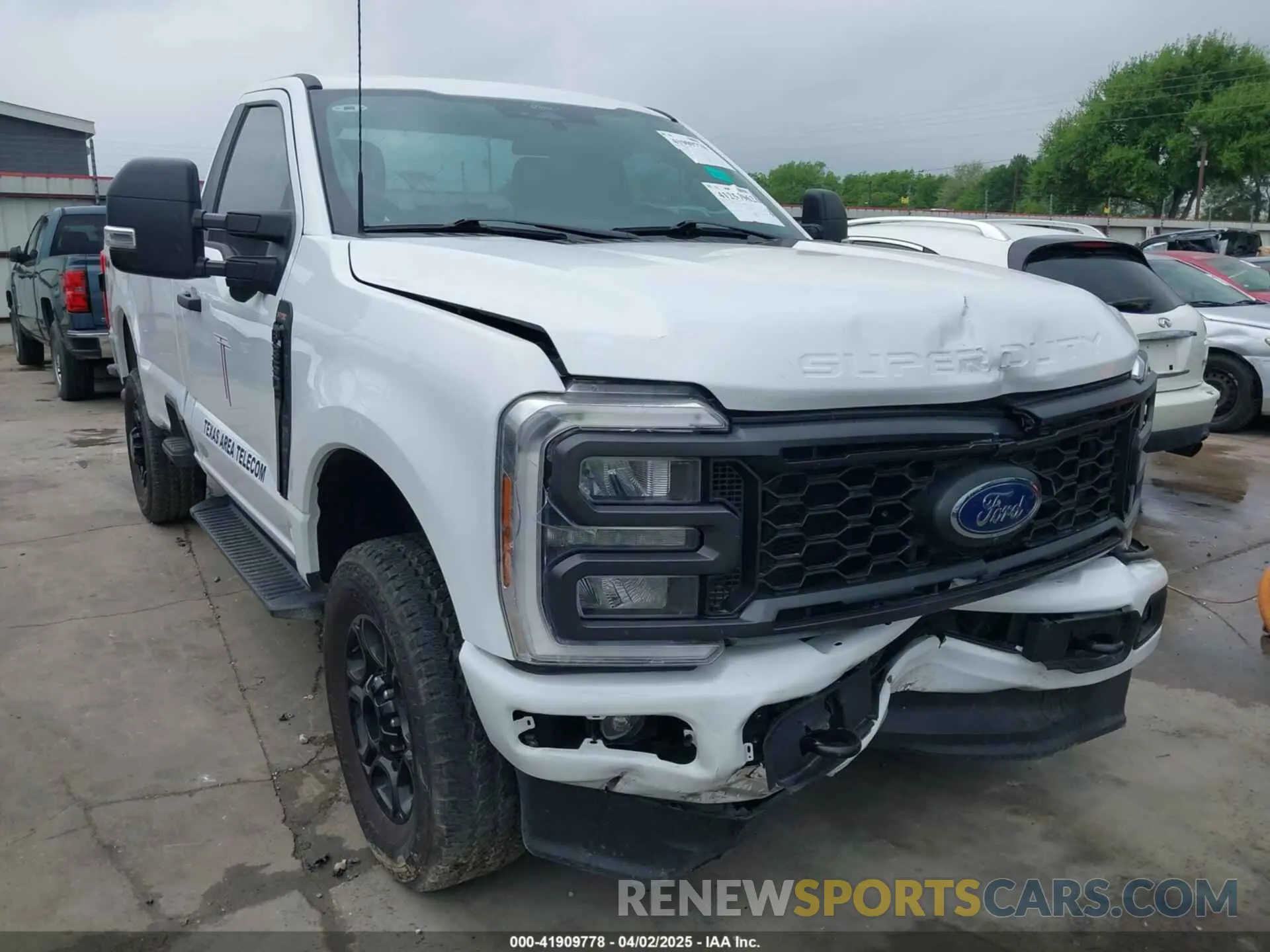 1 Photograph of a damaged car 1FTRF3BA2RED11667 FORD SUPER DUTY F-350 SRW 2024