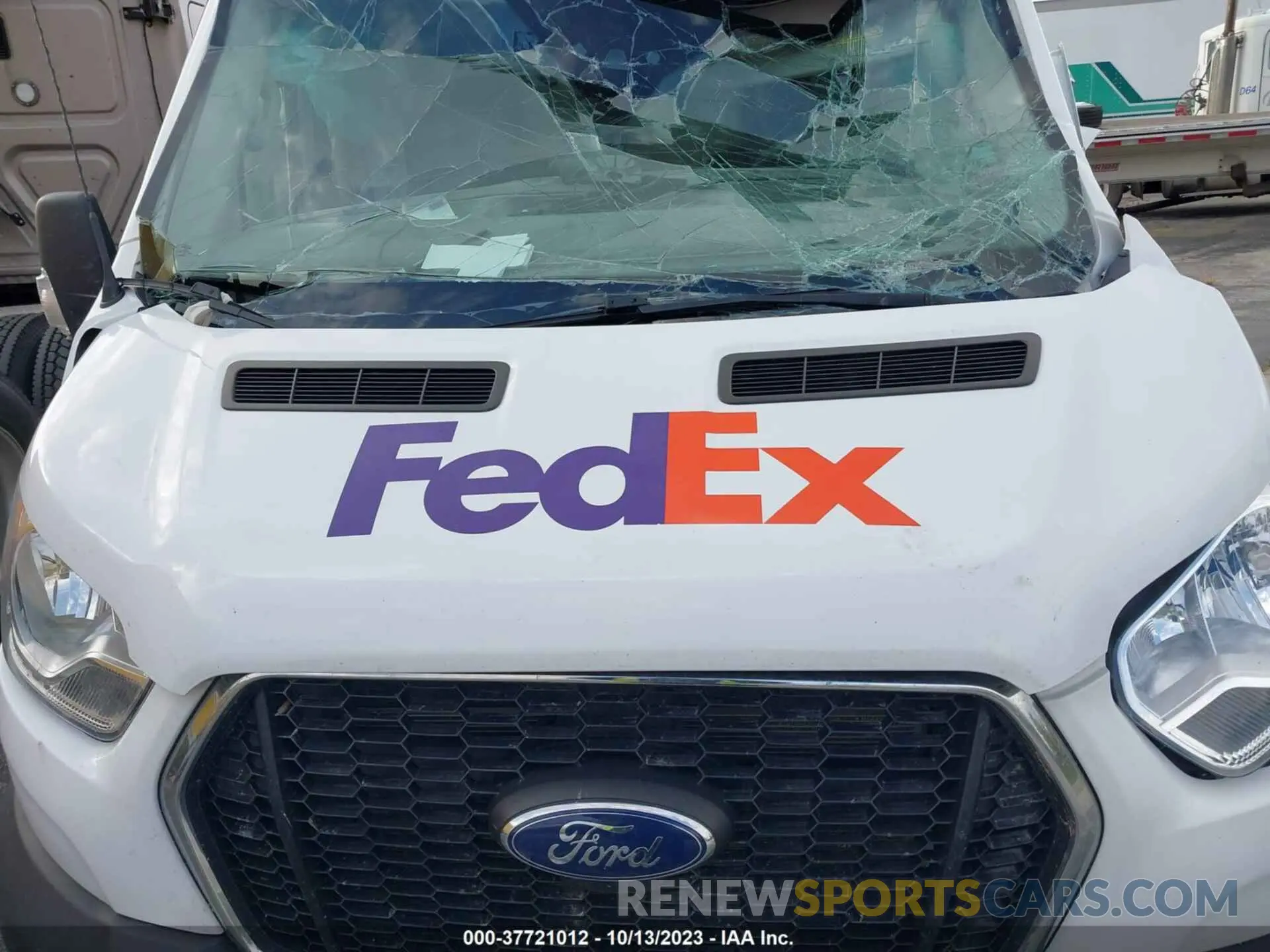 10 Photograph of a damaged car 1FDBW7P84LKB18553 FORD T-350 2020