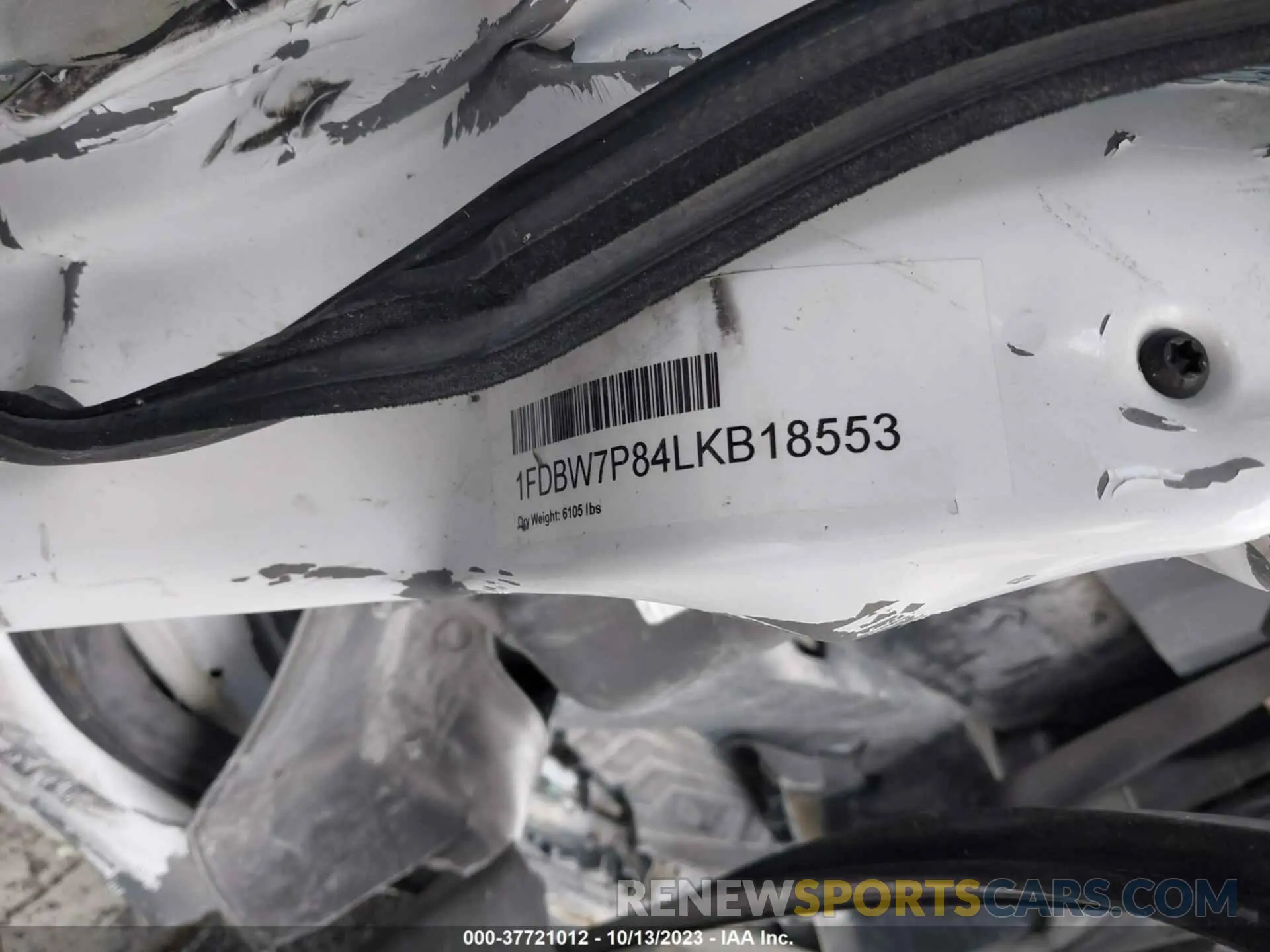 9 Photograph of a damaged car 1FDBW7P84LKB18553 FORD T-350 2020