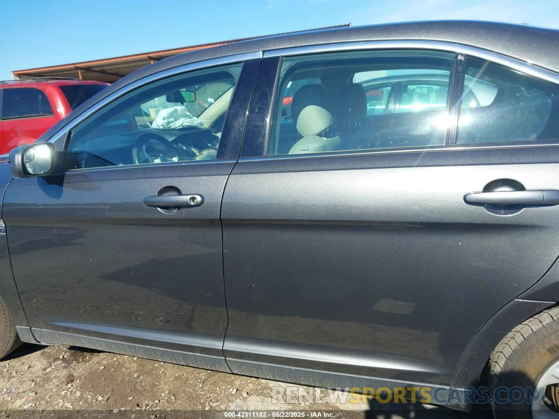 14 Photograph of a damaged car 1FAHP2D82KG117511 FORD TAURUS 2019
