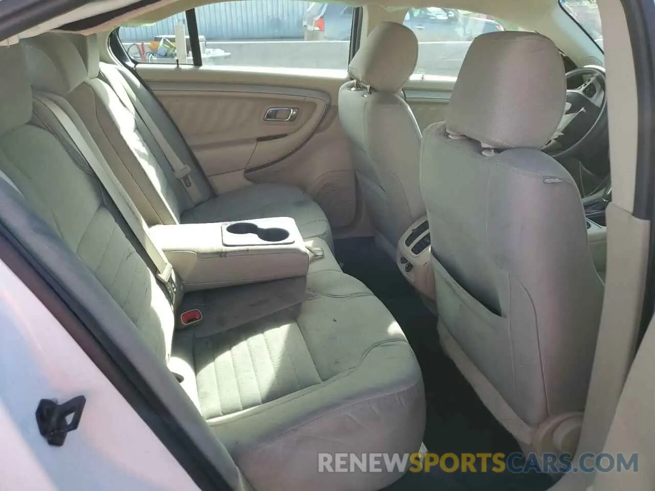 10 Photograph of a damaged car 1FAHP2D86KG117494 FORD TAURUS 2019