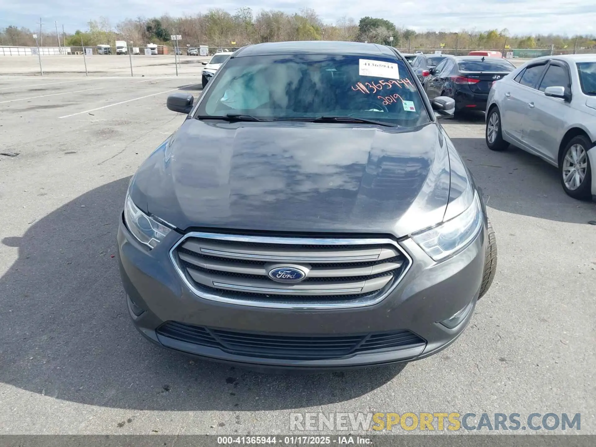 12 Photograph of a damaged car 1FAHP2E87KG105434 FORD TAURUS 2019