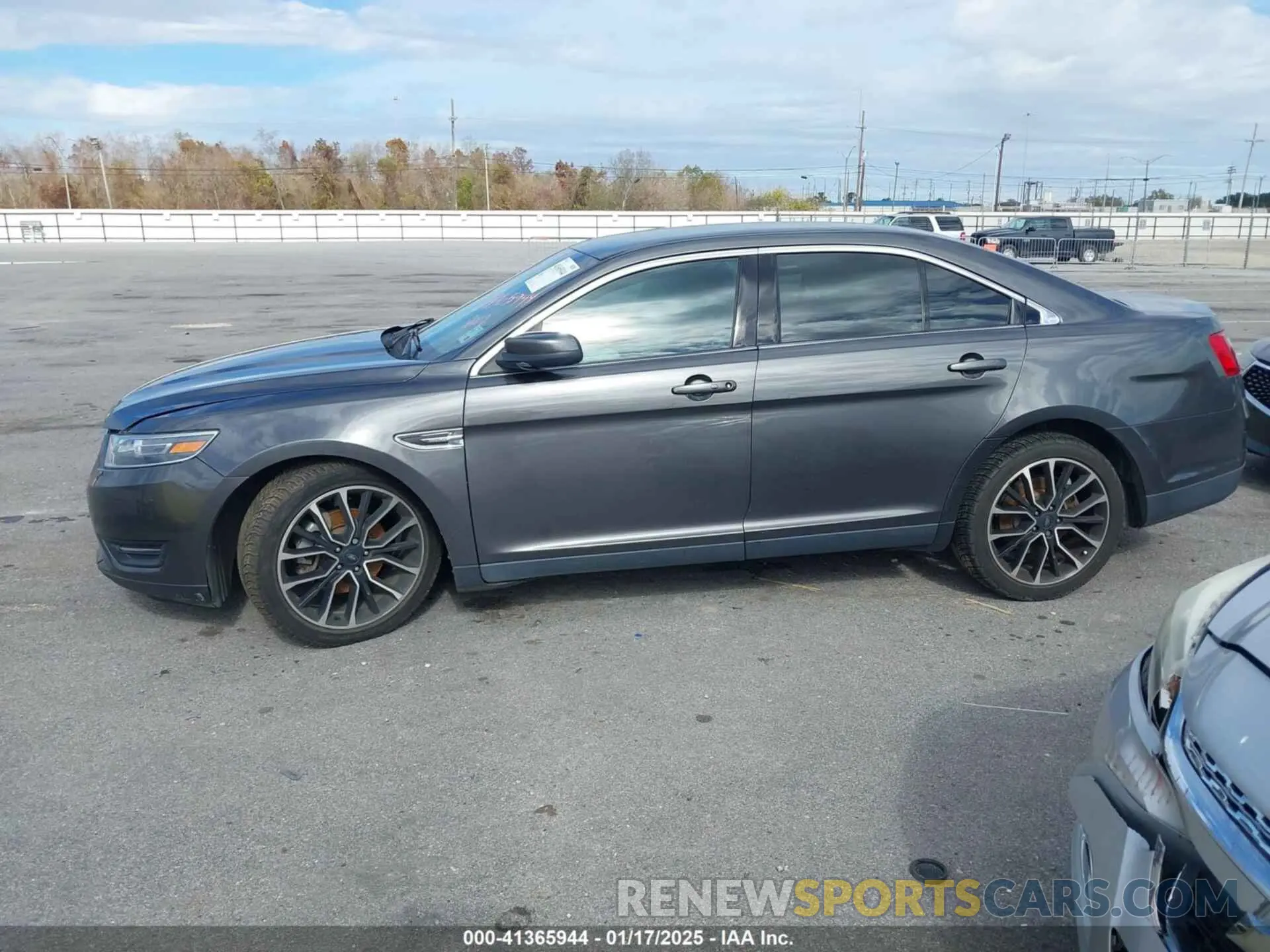 14 Photograph of a damaged car 1FAHP2E87KG105434 FORD TAURUS 2019