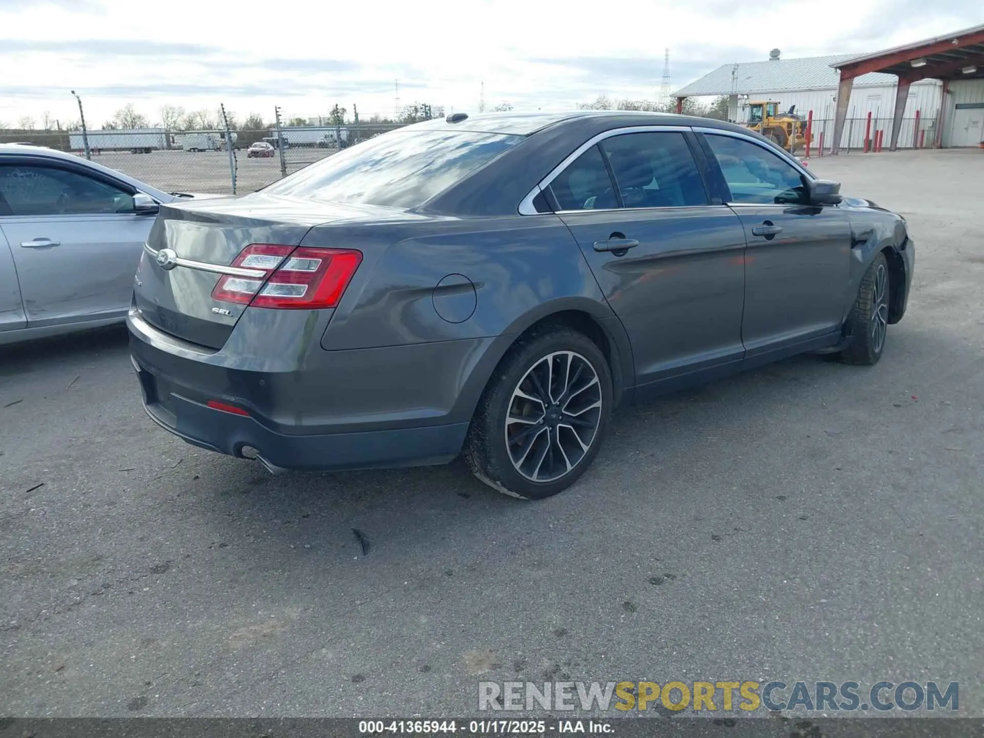 4 Photograph of a damaged car 1FAHP2E87KG105434 FORD TAURUS 2019