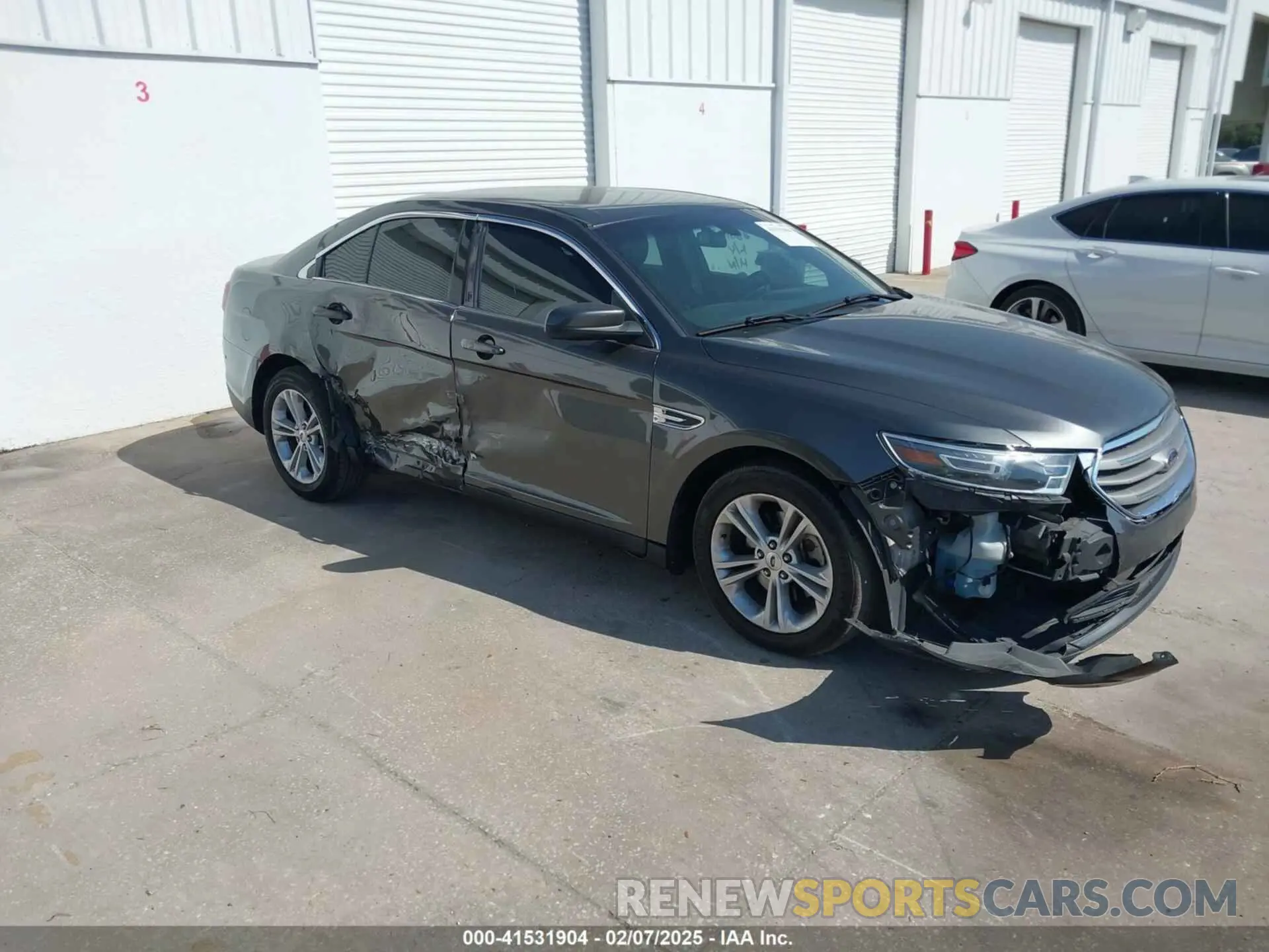 1 Photograph of a damaged car 1FAHP2E87KG110486 FORD TAURUS 2019