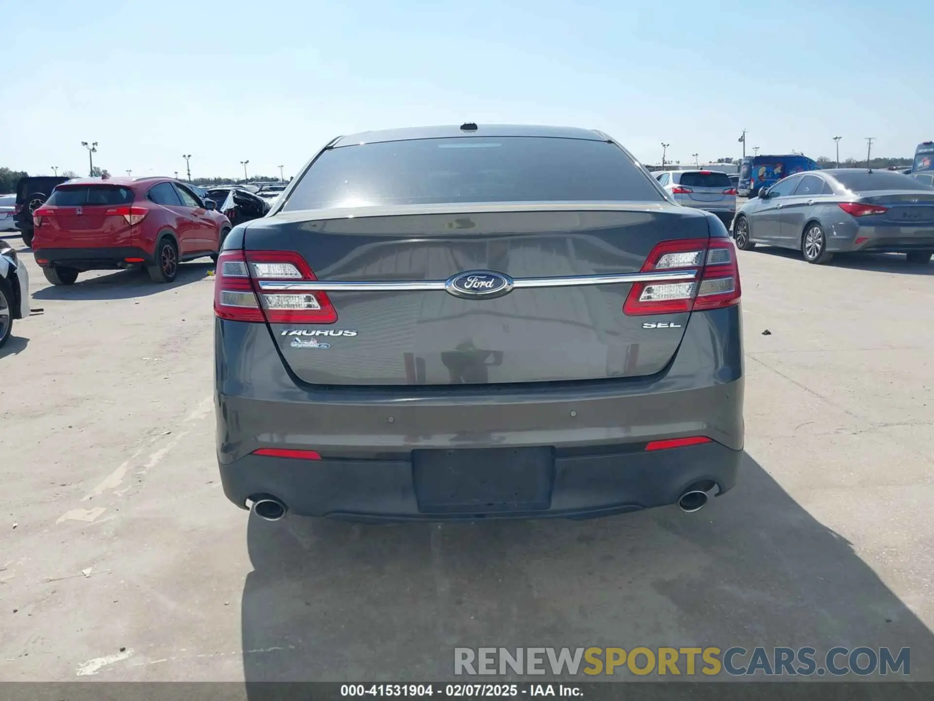 16 Photograph of a damaged car 1FAHP2E87KG110486 FORD TAURUS 2019
