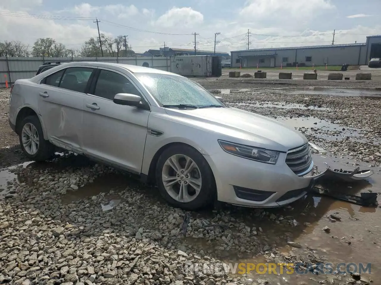 4 Photograph of a damaged car 1FAHP2E89KG112921 FORD TAURUS 2019