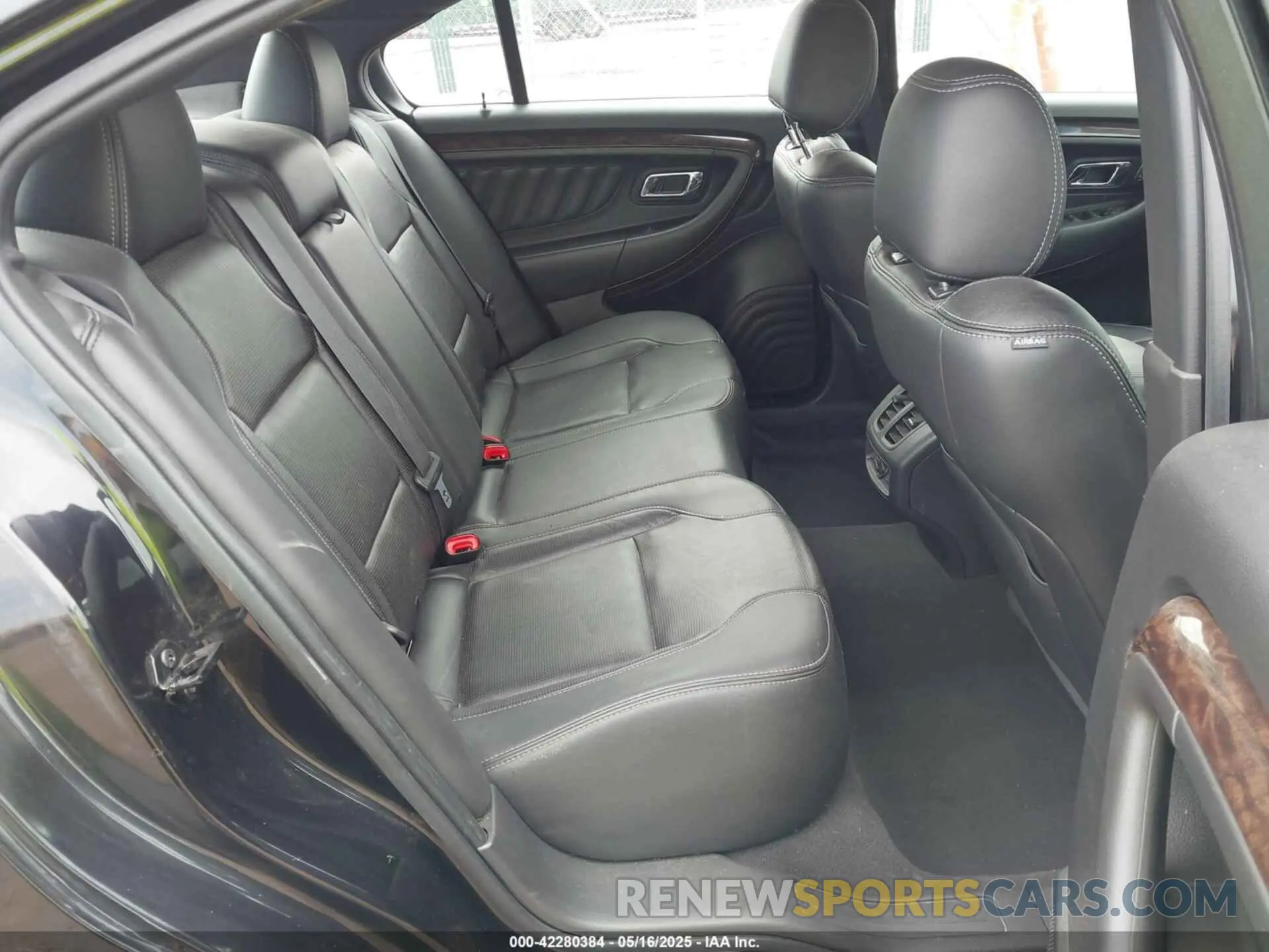 8 Photograph of a damaged car 1FAHP2F82KG111088 FORD TAURUS 2019