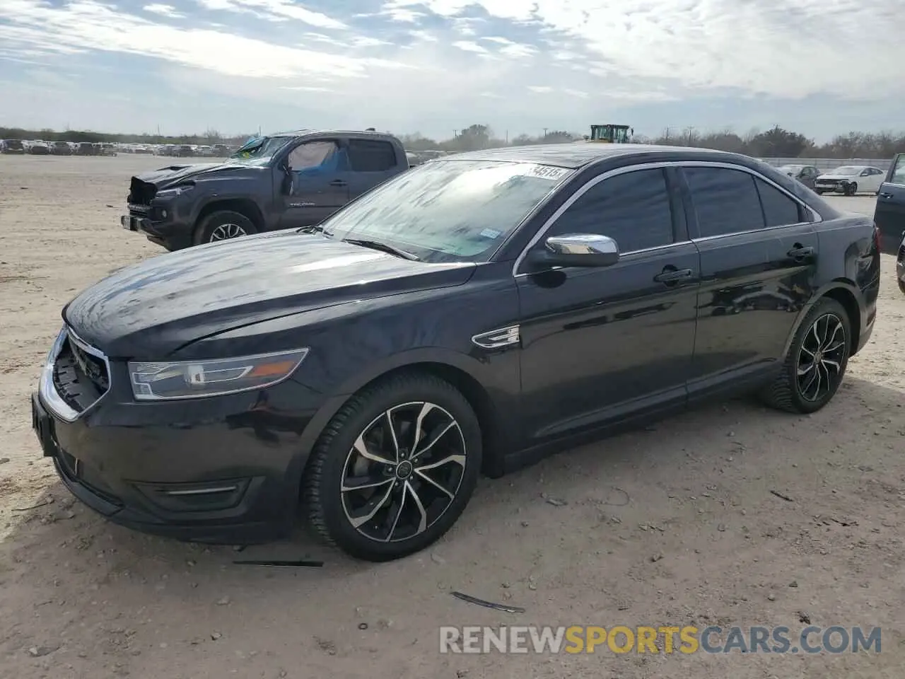 1 Photograph of a damaged car 1FAHP2F83KG118034 FORD TAURUS 2019