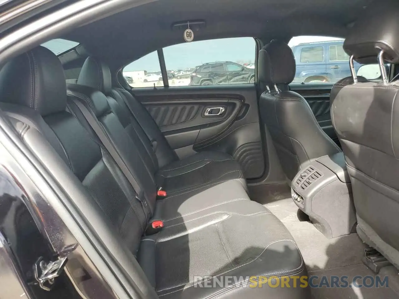 10 Photograph of a damaged car 1FAHP2F83KG118034 FORD TAURUS 2019