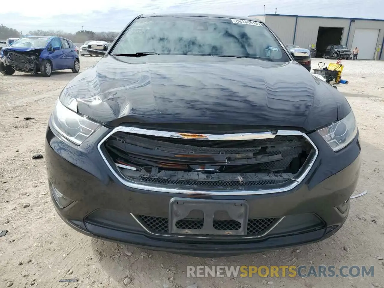 5 Photograph of a damaged car 1FAHP2F83KG118034 FORD TAURUS 2019