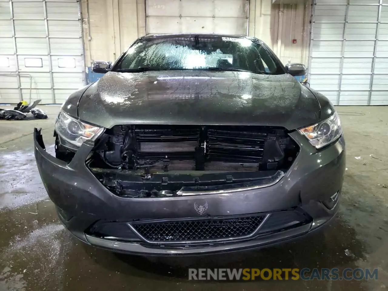 5 Photograph of a damaged car 1FAHP2F84KG101162 FORD TAURUS 2019