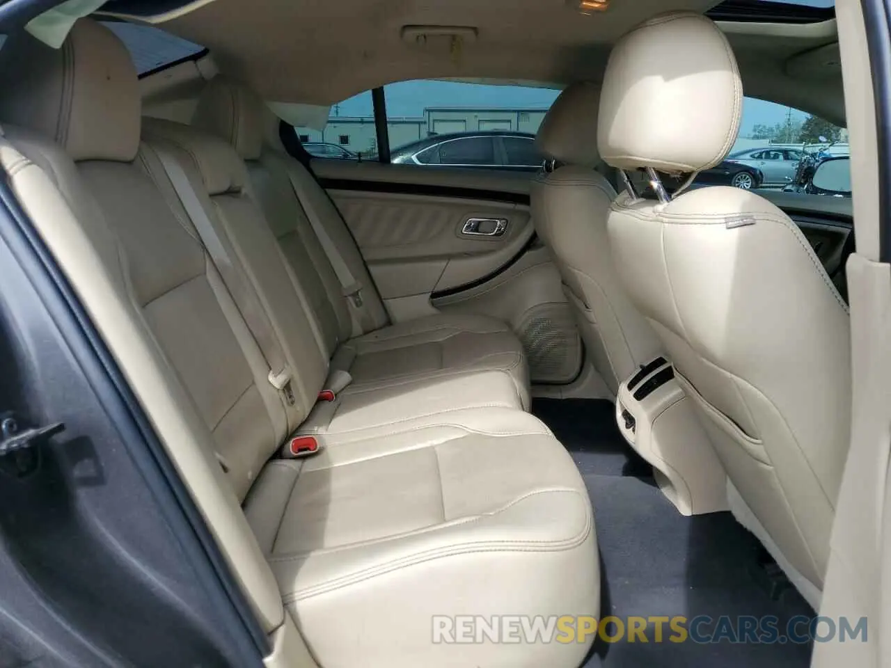 10 Photograph of a damaged car 1FAHP2F84KG114381 FORD TAURUS 2019