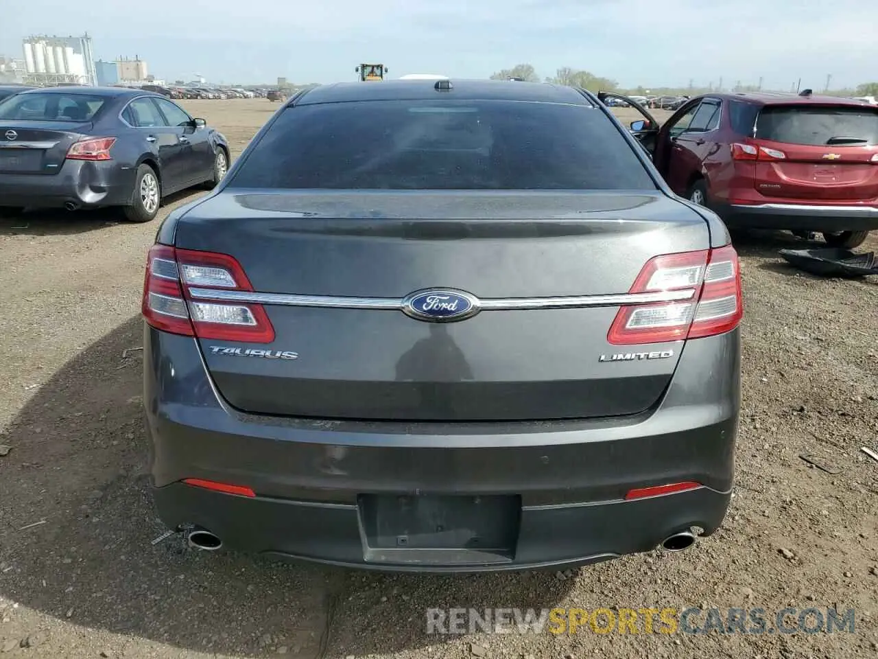 6 Photograph of a damaged car 1FAHP2F84KG114381 FORD TAURUS 2019