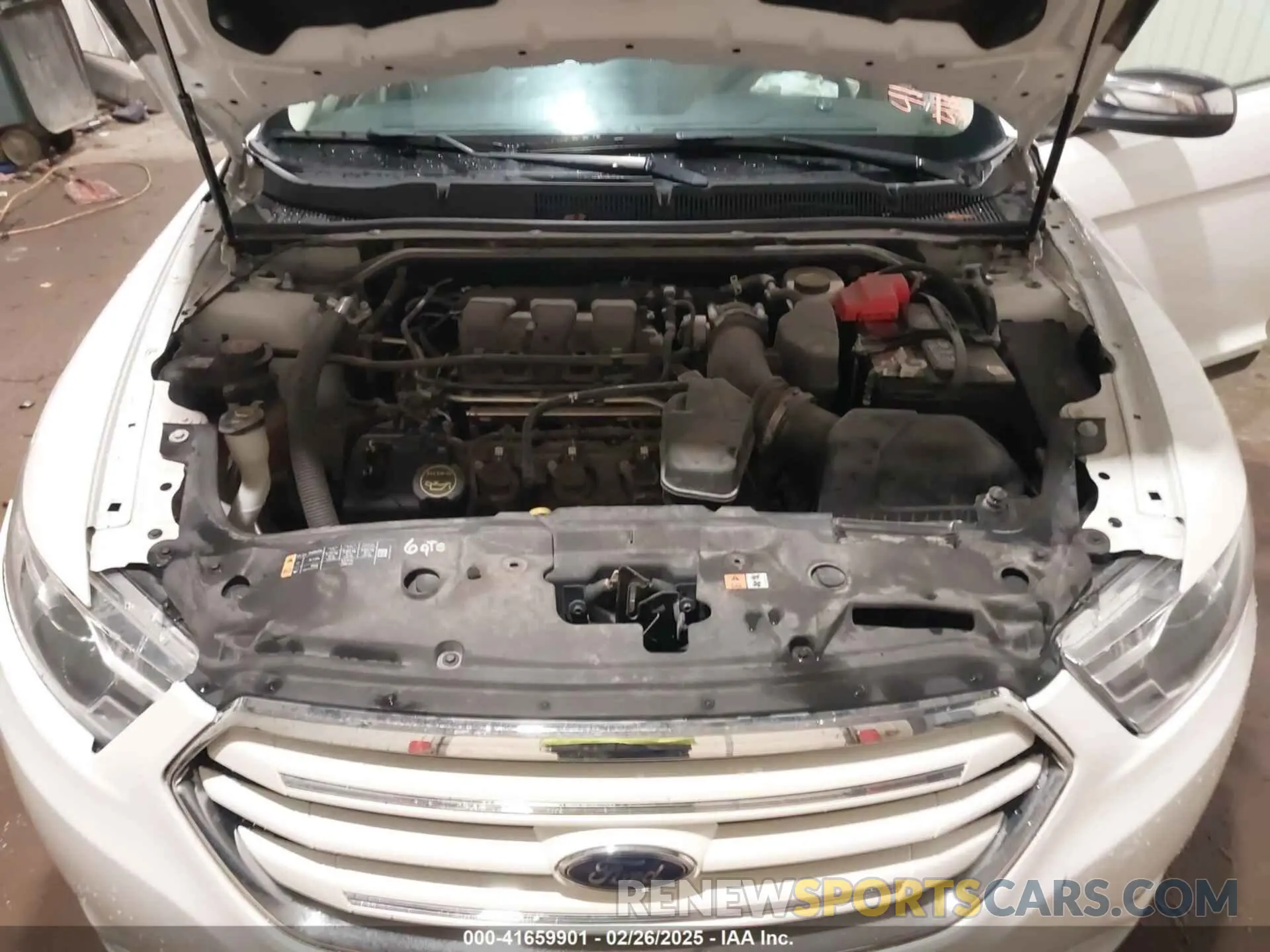 10 Photograph of a damaged car 1FAHP2F84KG118222 FORD TAURUS 2019