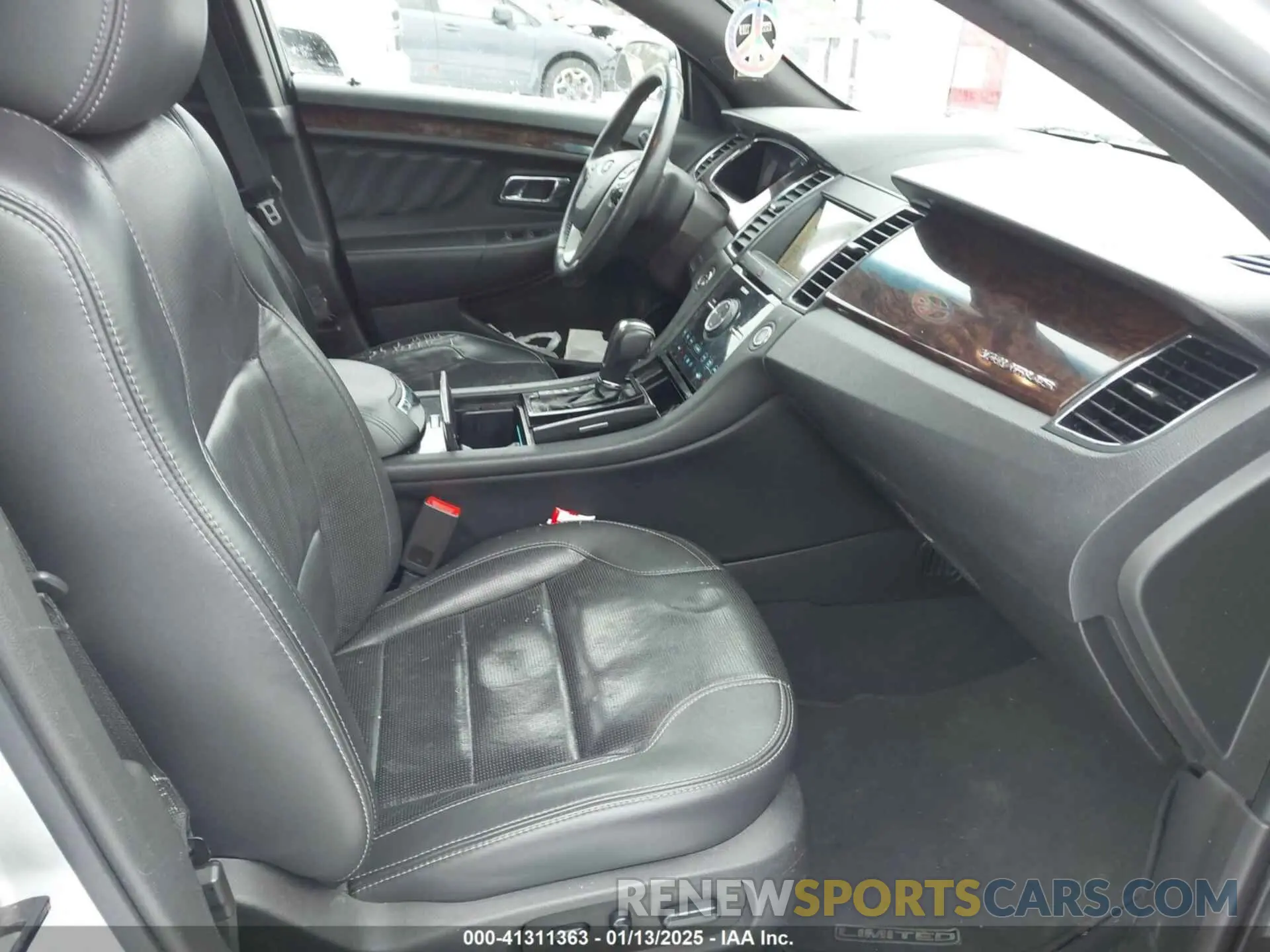 5 Photograph of a damaged car 1FAHP2F86KG107562 FORD TAURUS 2019