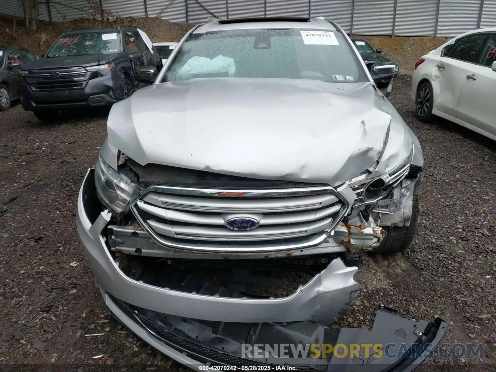 12 Photograph of a damaged car 1FAHP2F88KG109331 FORD TAURUS 2019