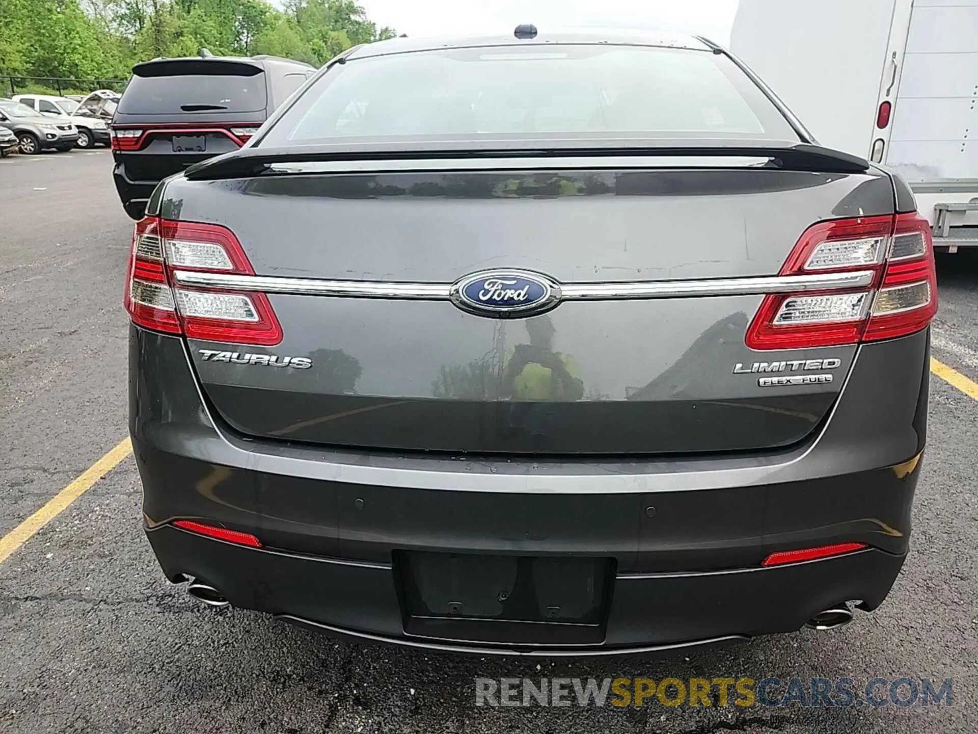 15 Photograph of a damaged car 1FAHP2F89KG108897 FORD TAURUS 2019