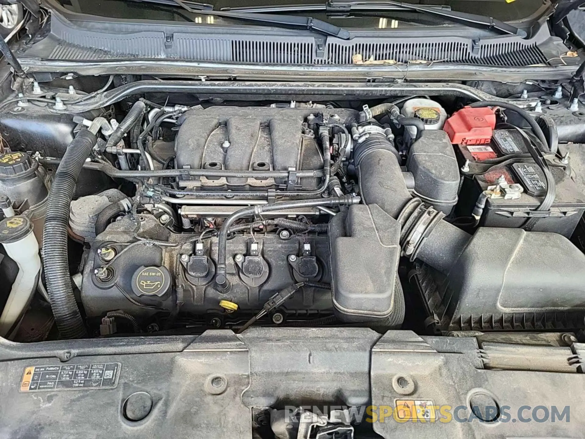 18 Photograph of a damaged car 1FAHP2F89KG108897 FORD TAURUS 2019