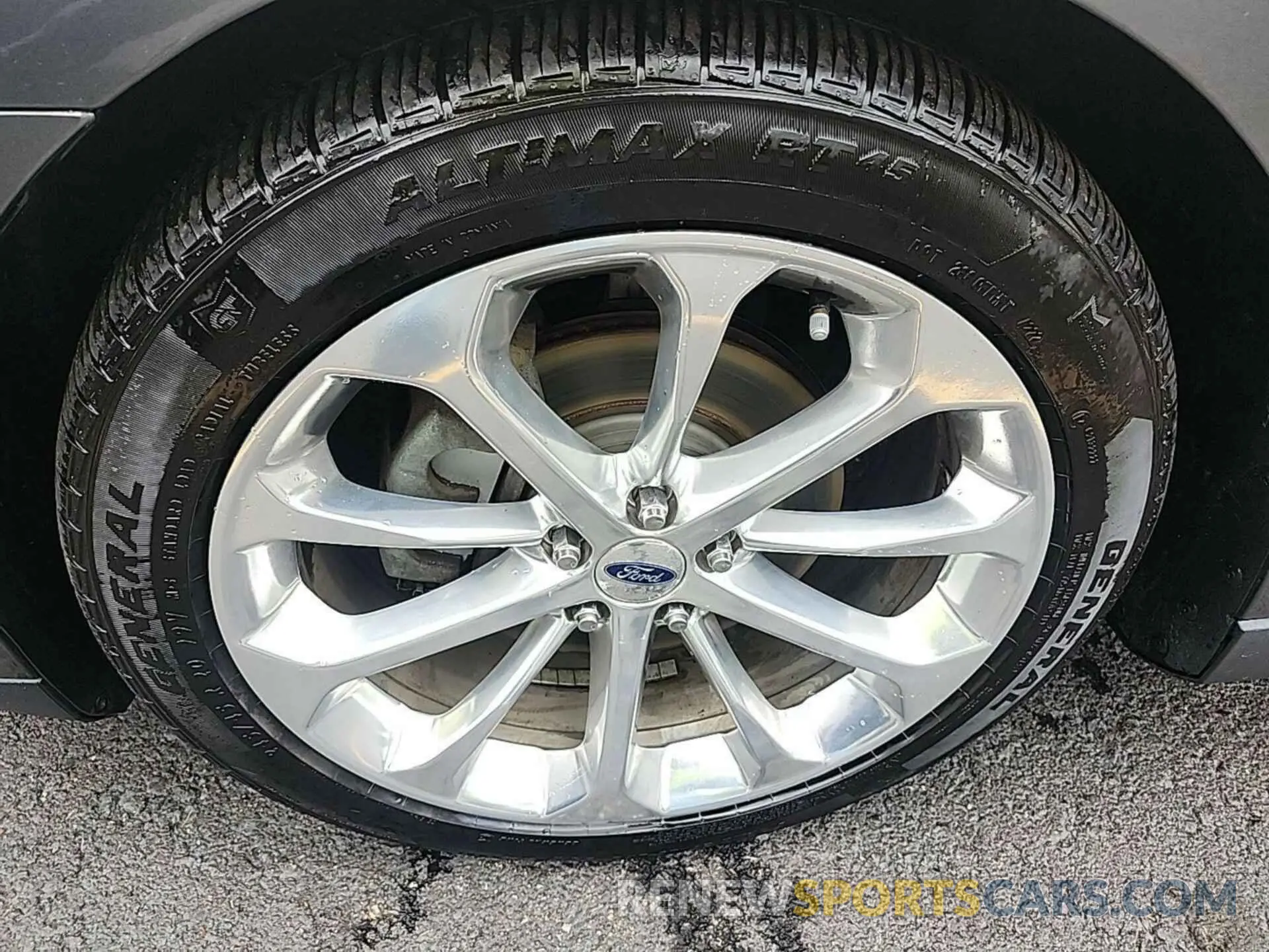 19 Photograph of a damaged car 1FAHP2F89KG108897 FORD TAURUS 2019