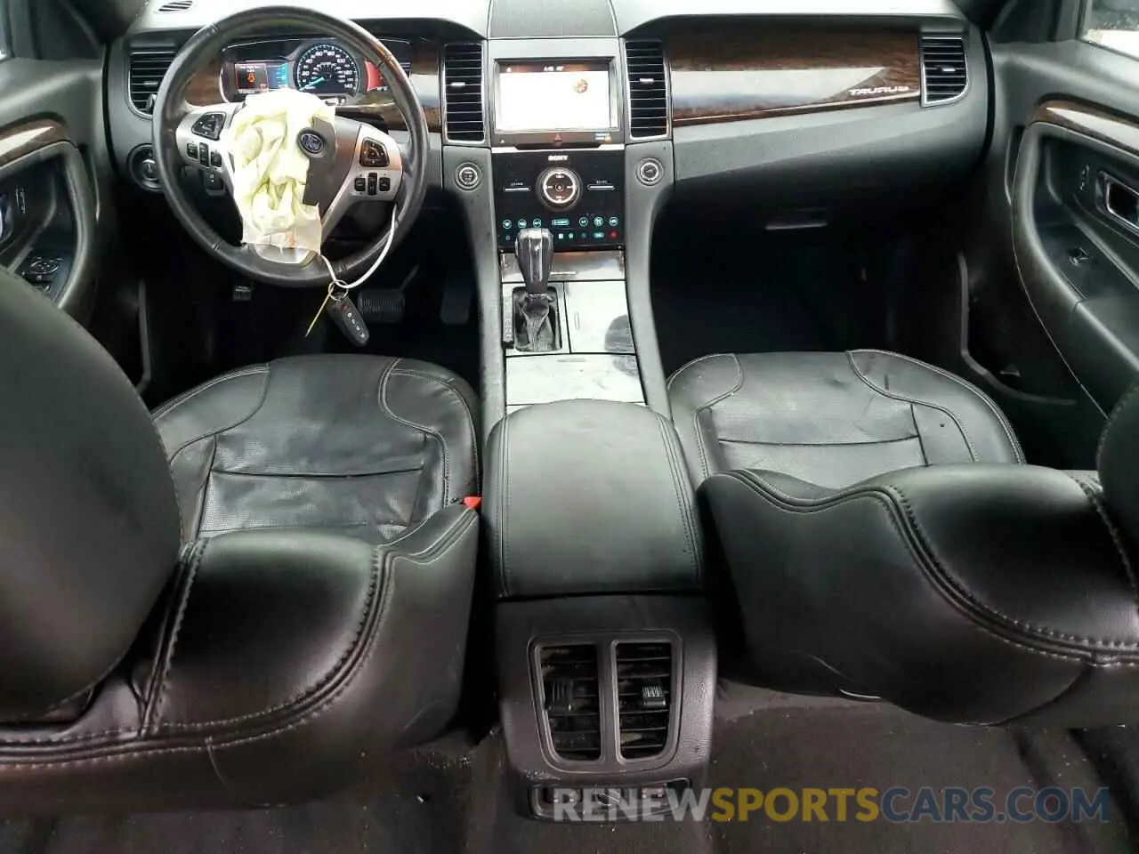 8 Photograph of a damaged car 1FAHP2F89KG115705 FORD TAURUS 2019
