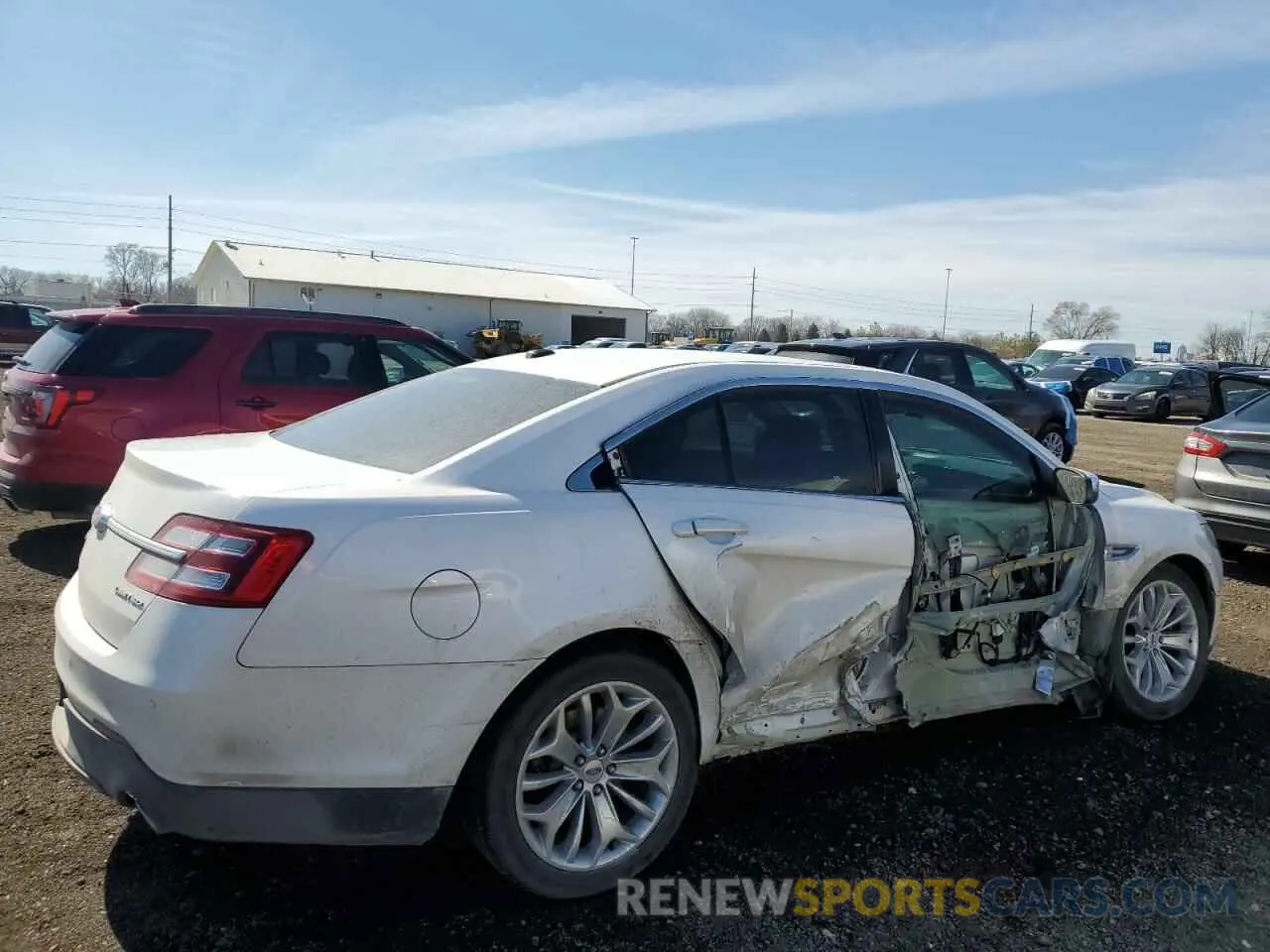 3 Photograph of a damaged car 1FAHP2F89KG118104 FORD TAURUS 2019