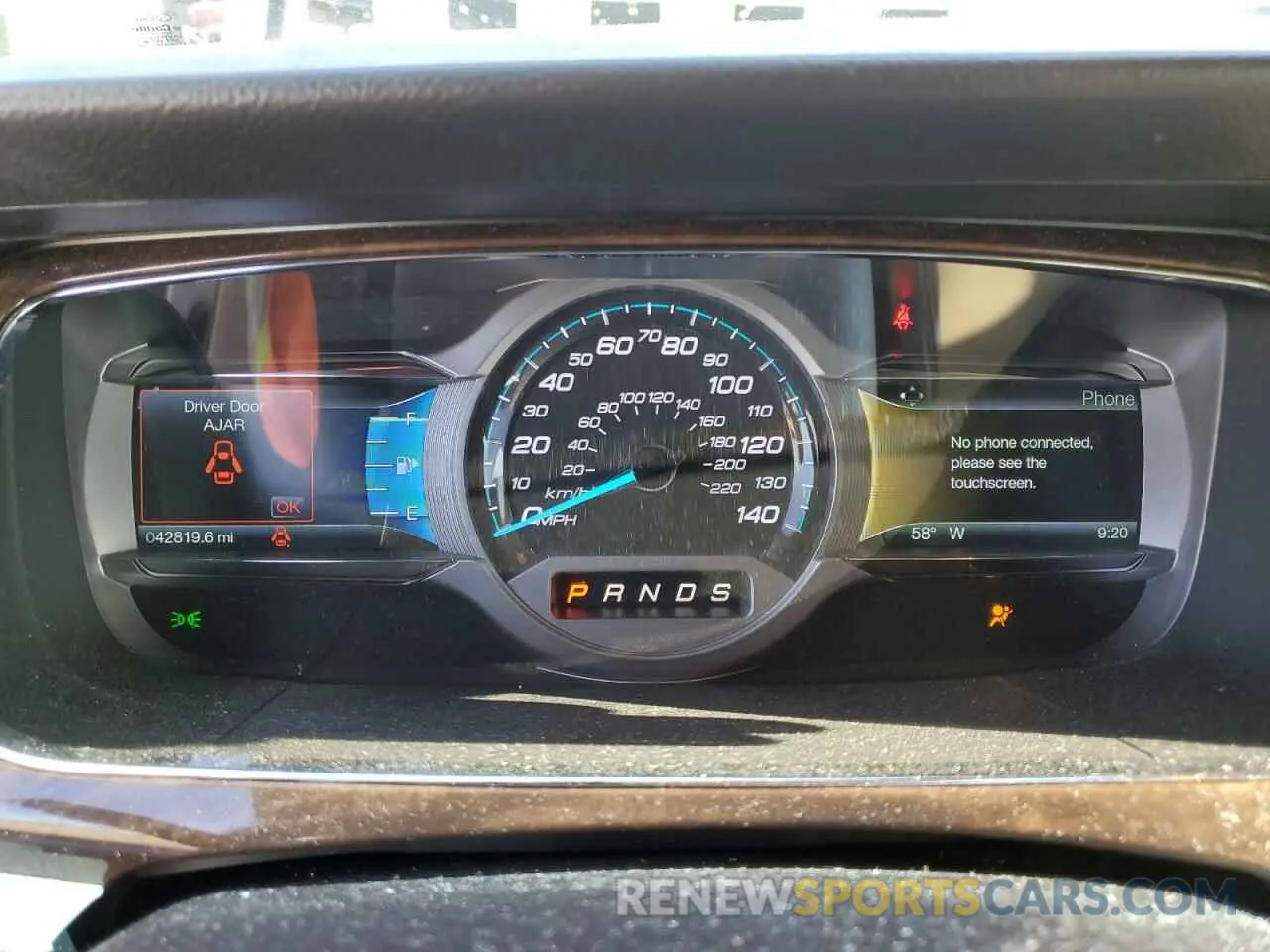 9 Photograph of a damaged car 1FAHP2F8XKG109329 FORD TAURUS 2019