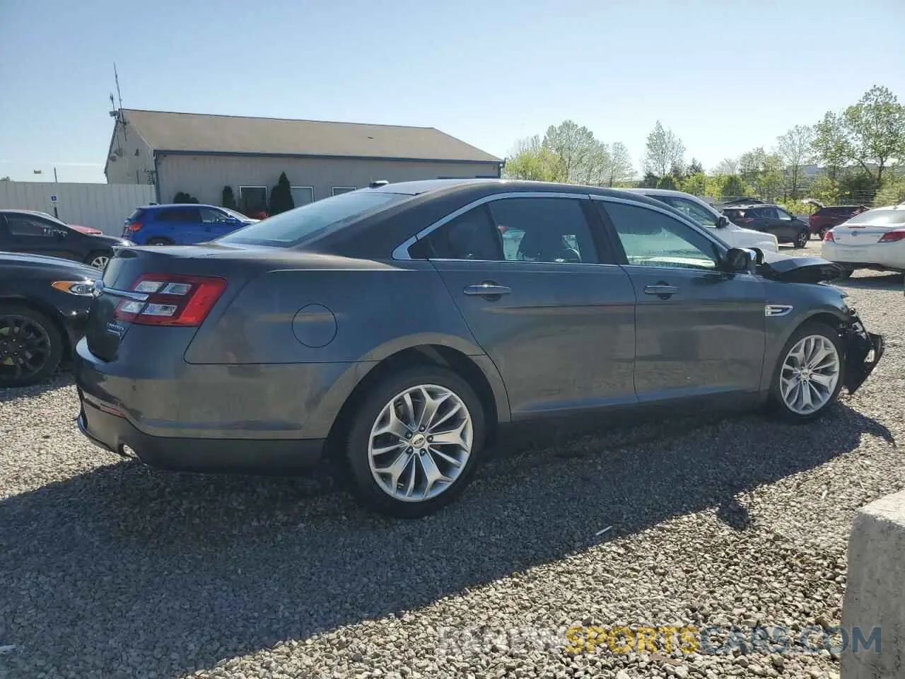 3 Photograph of a damaged car 1FAHP2F8XKG109556 FORD TAURUS 2019