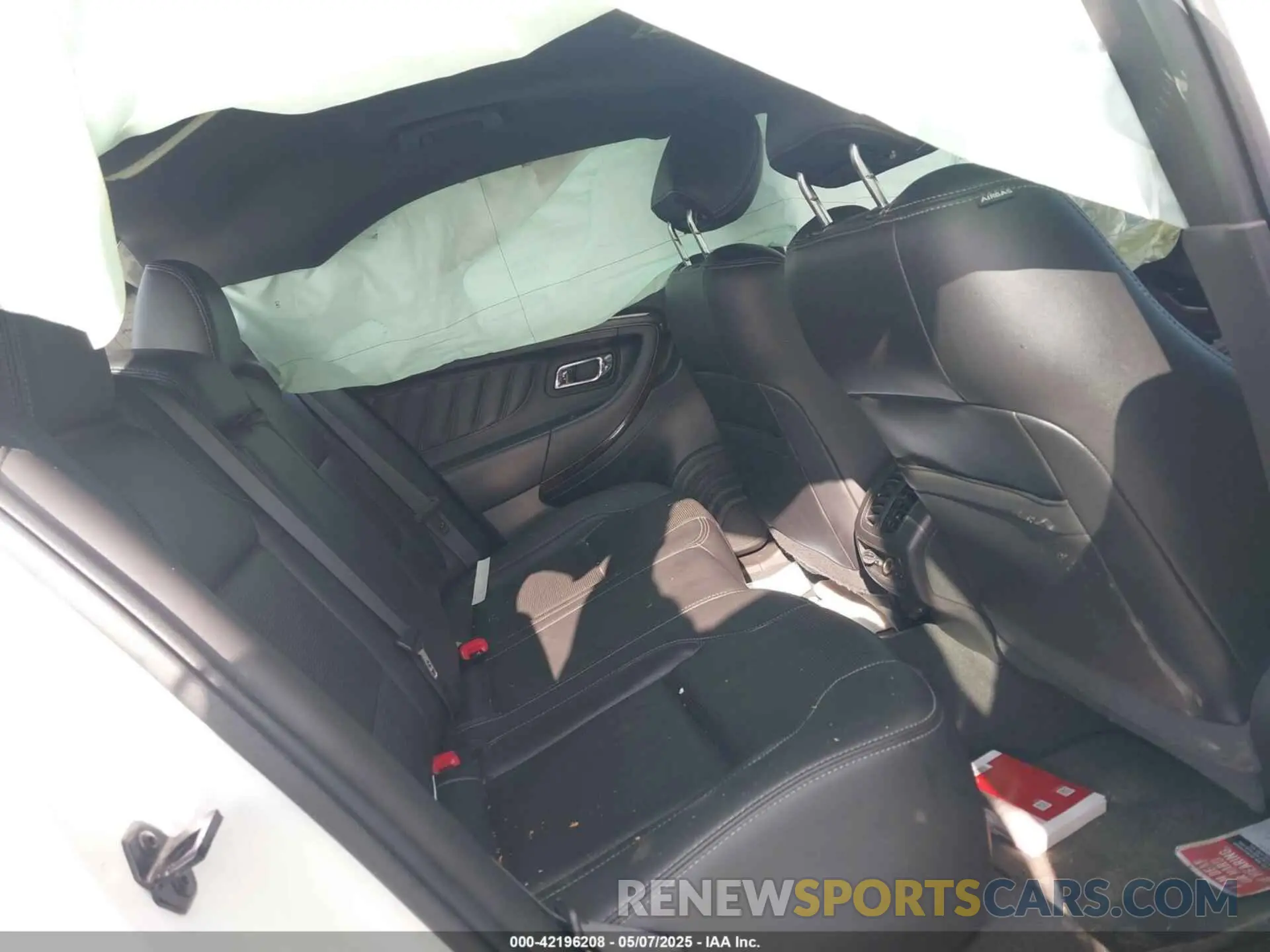 8 Photograph of a damaged car 1FAHP2J86KG100800 FORD TAURUS 2019