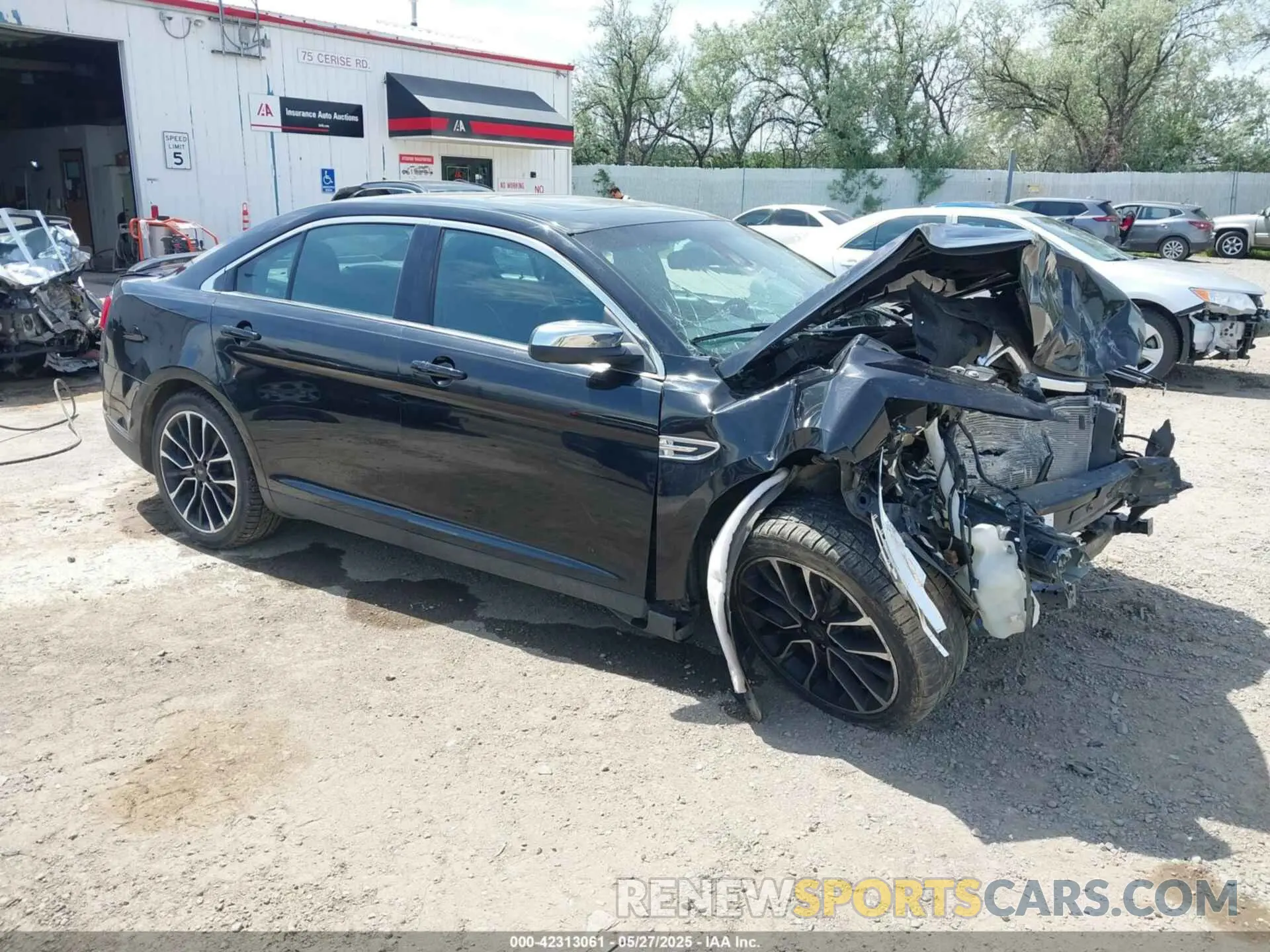 1 Photograph of a damaged car 1FAHP2J88KG115041 FORD TAURUS 2019