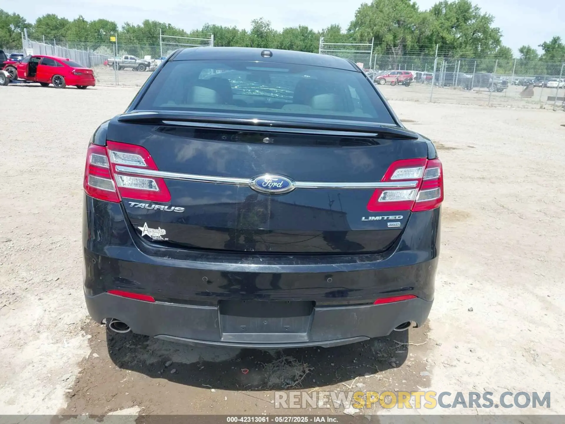 16 Photograph of a damaged car 1FAHP2J88KG115041 FORD TAURUS 2019