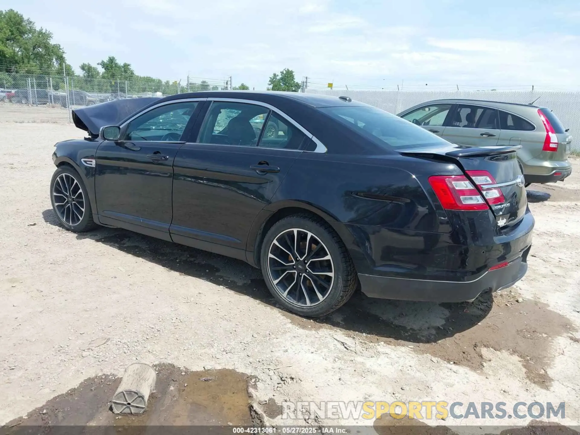 3 Photograph of a damaged car 1FAHP2J88KG115041 FORD TAURUS 2019